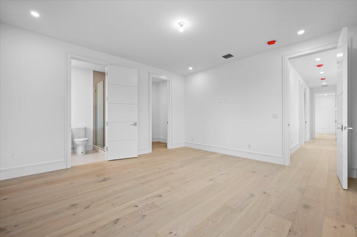 ELLAMAR - Residential