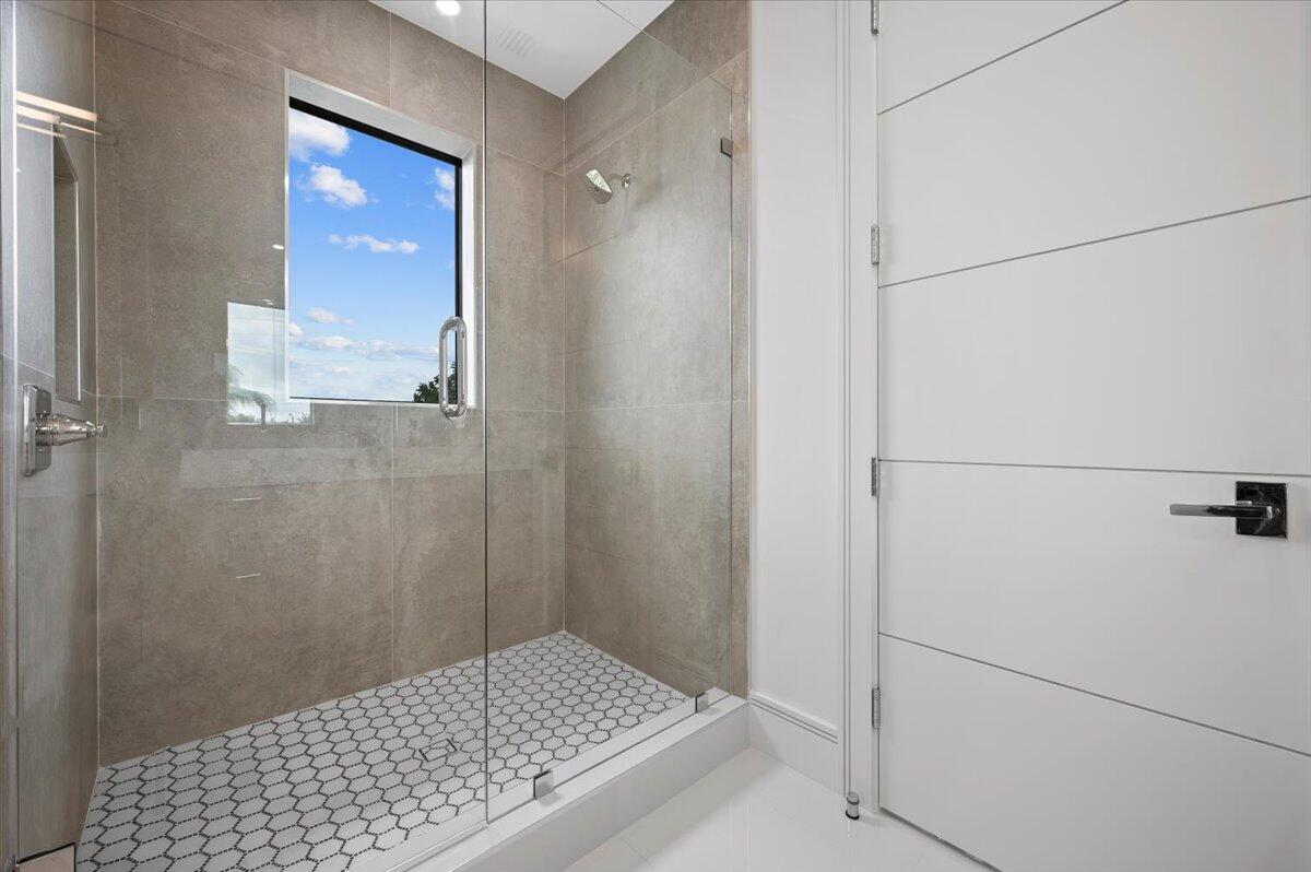 ELLAMAR - Residential