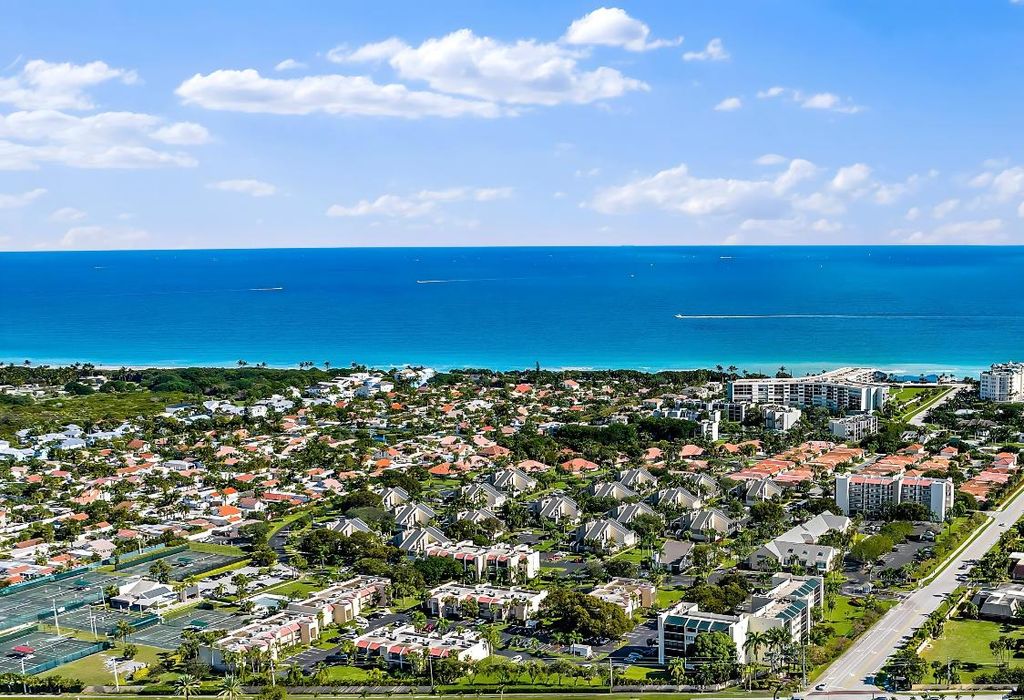 Photo of 1605 S Us Highway 1 #V4-101, Jupiter, FL 33477 (MLS # R10970604)