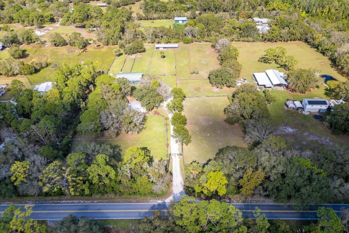 INDIAN MOUND TRAILS - Residential