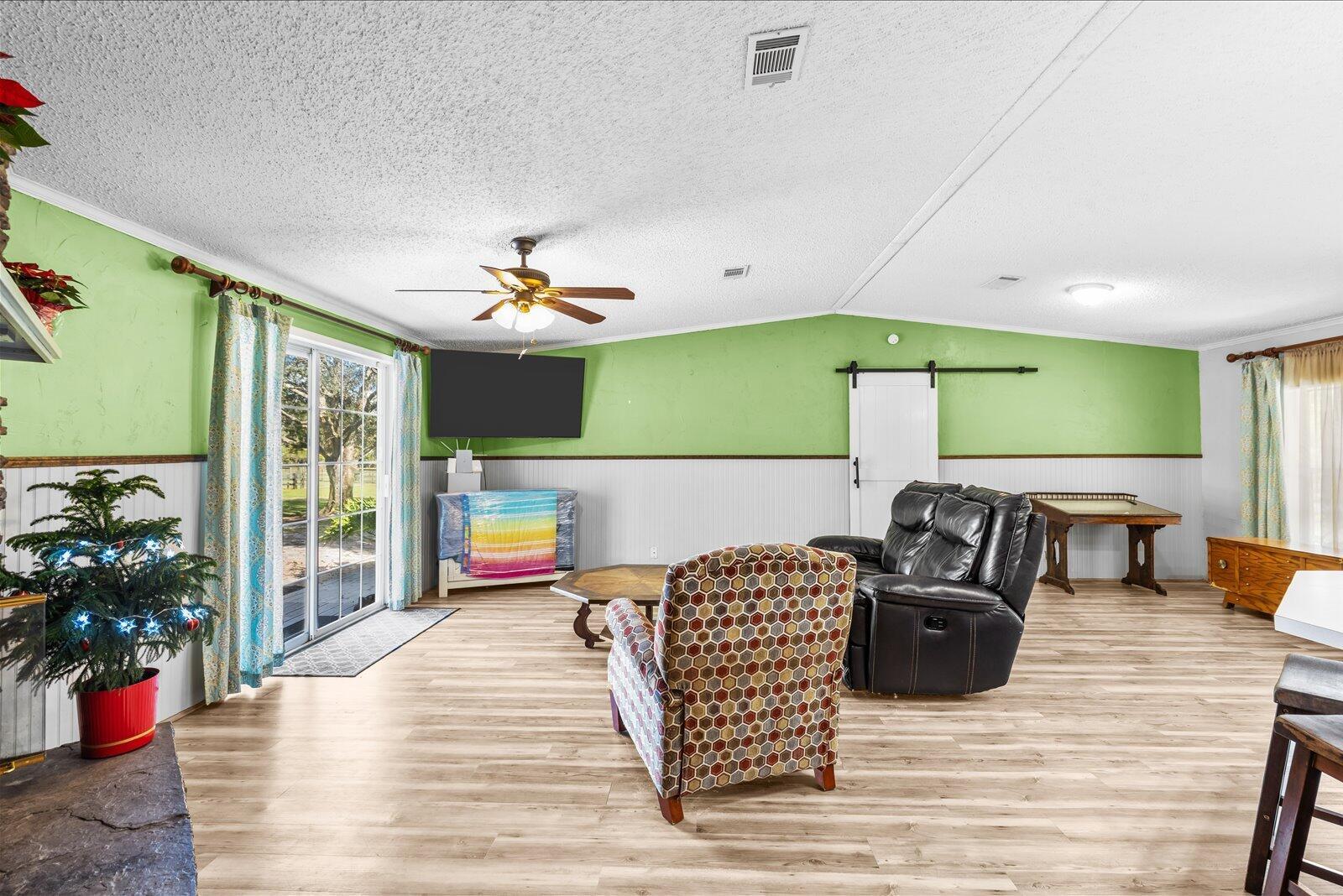 INDIAN MOUND TRAILS - Residential