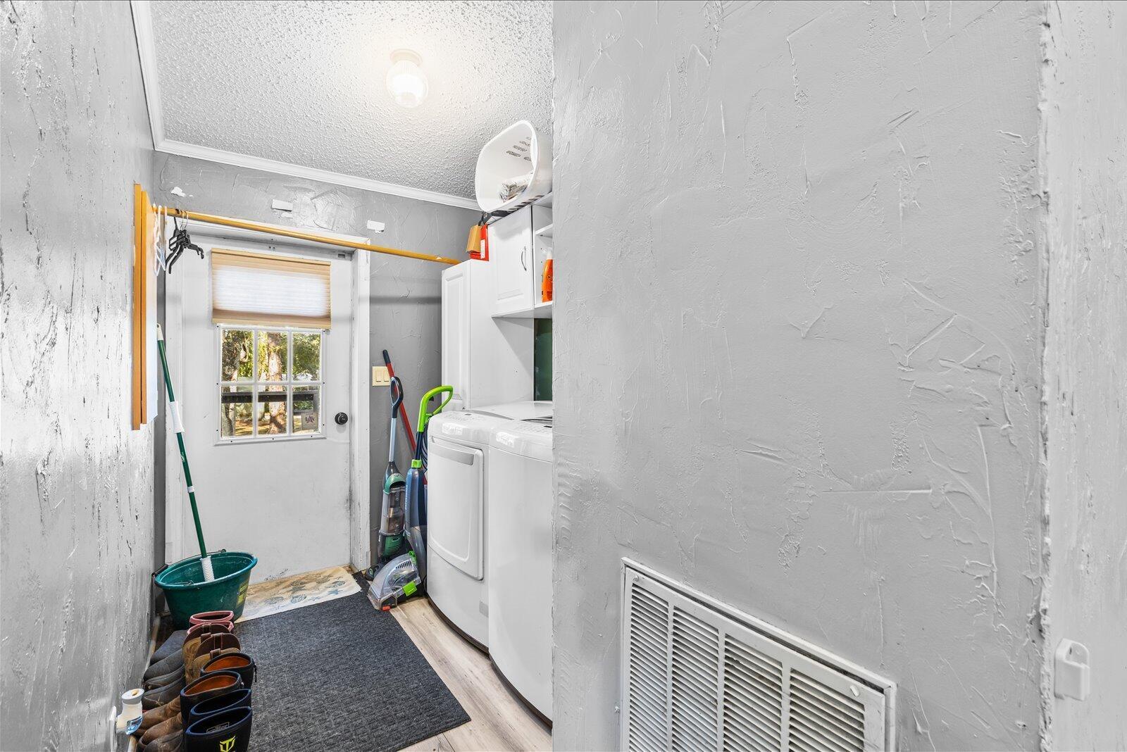 INDIAN MOUND TRAILS - Residential