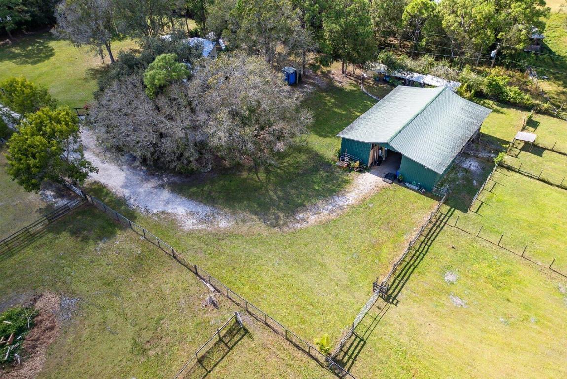 INDIAN MOUND TRAILS - Residential