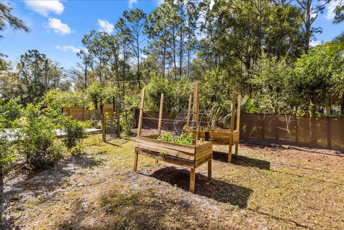 INDIAN MOUND TRAILS - Residential