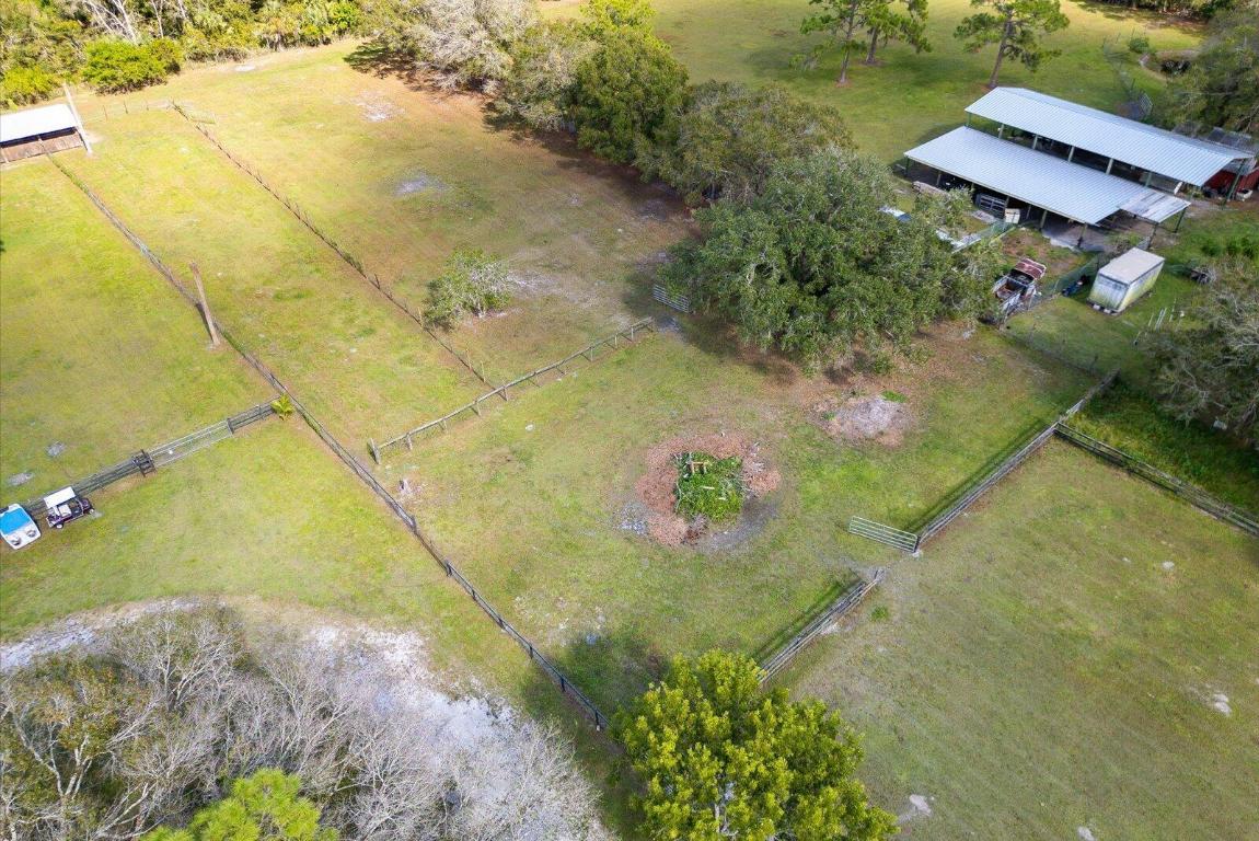 INDIAN MOUND TRAILS - Residential