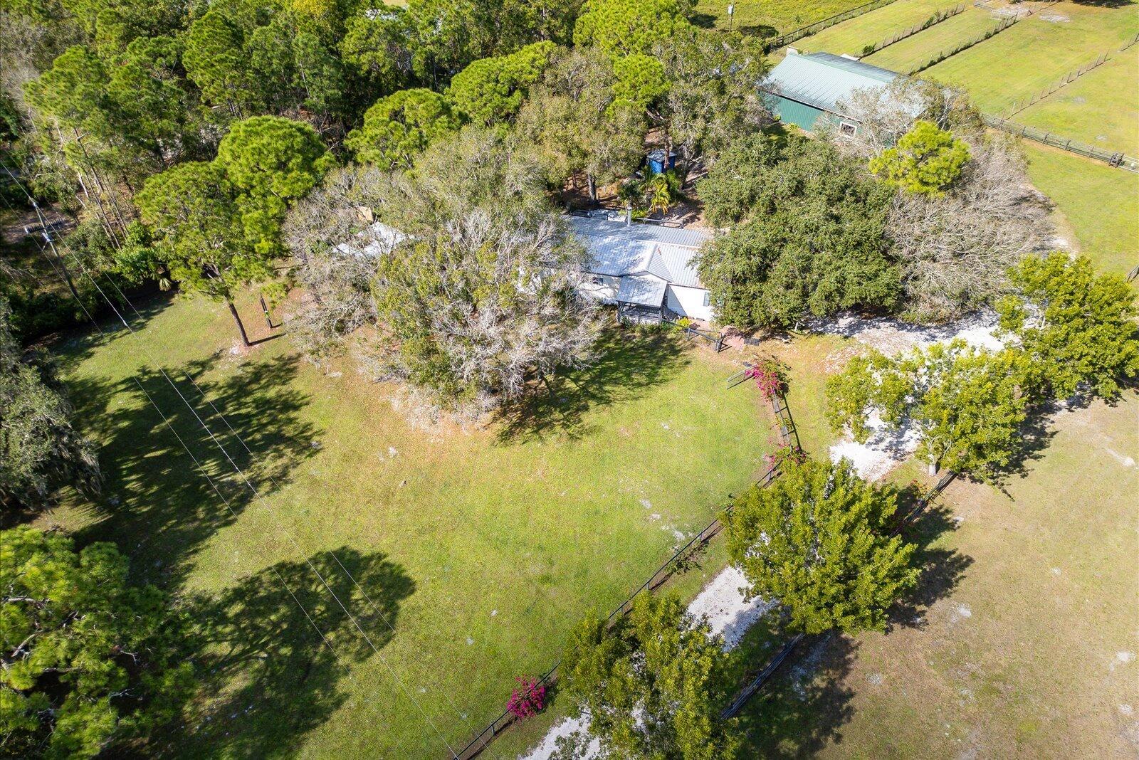 INDIAN MOUND TRAILS - Residential