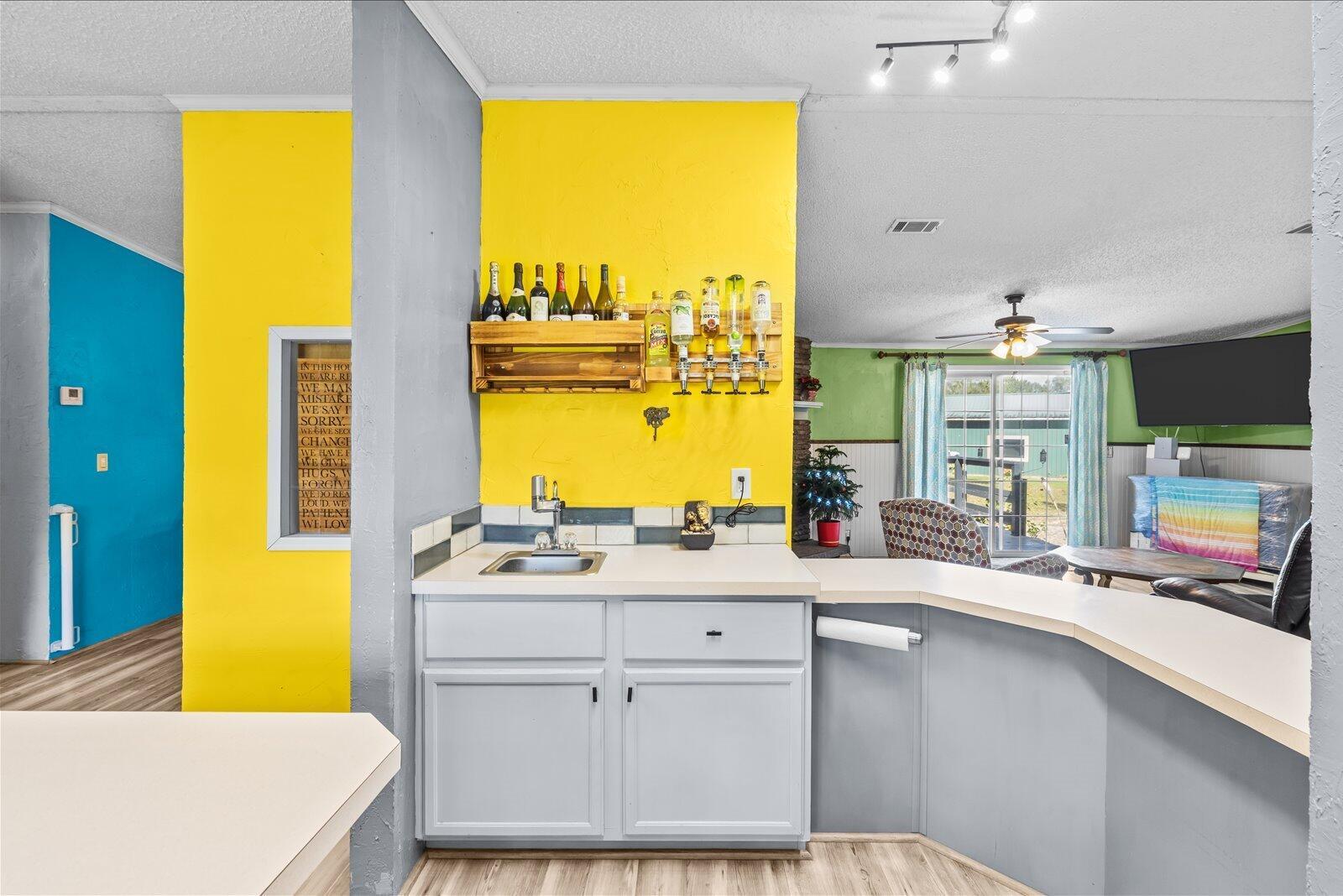 INDIAN MOUND TRAILS - Residential