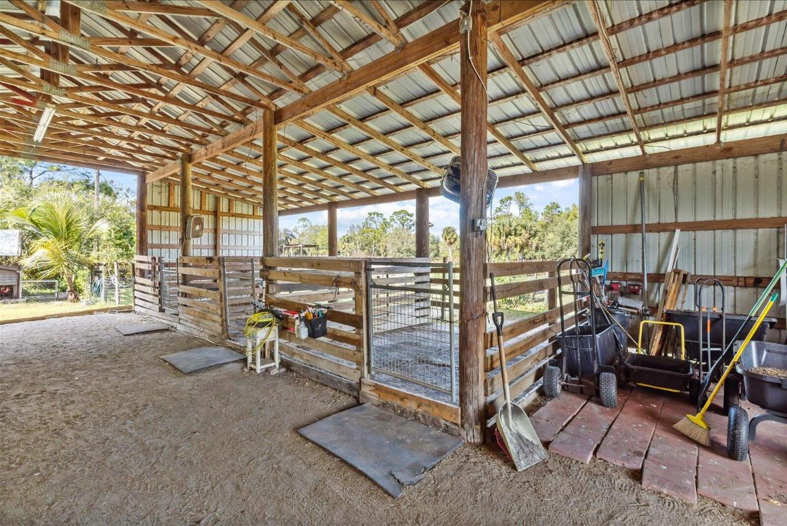 INDIAN MOUND TRAILS - Residential