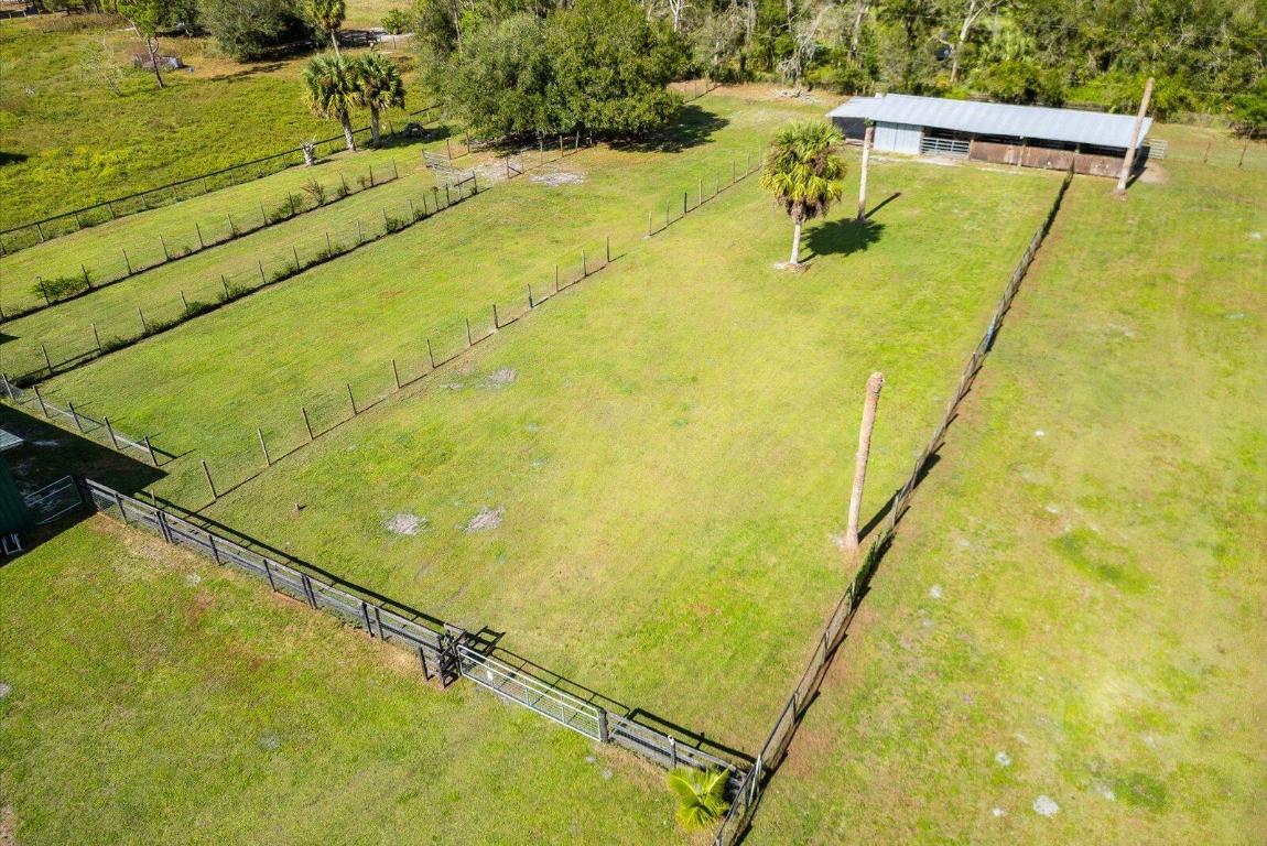 INDIAN MOUND TRAILS - Residential