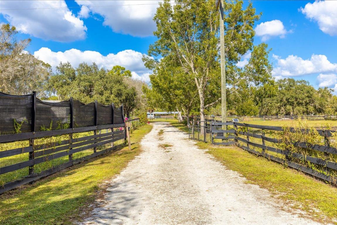 INDIAN MOUND TRAILS - Residential