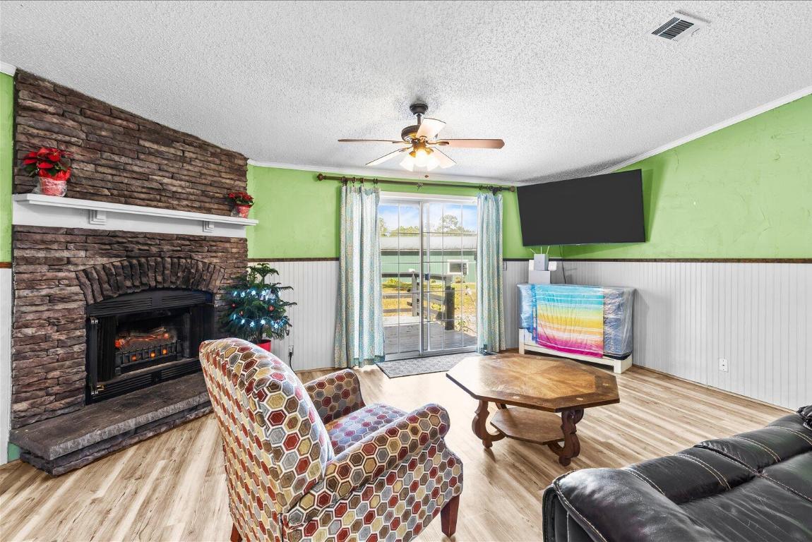 INDIAN MOUND TRAILS - Residential