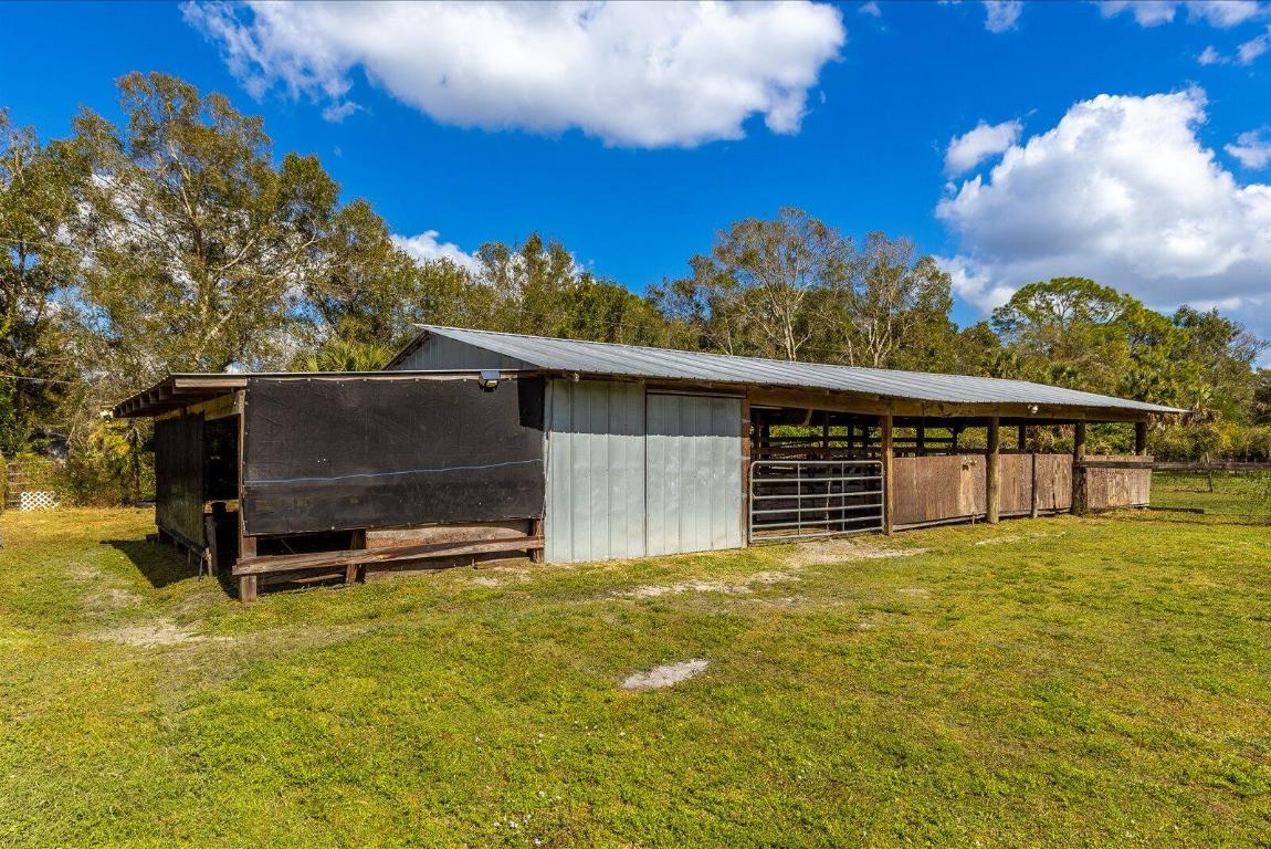 INDIAN MOUND TRAILS - Residential