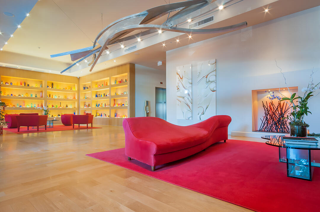 SLADE CONDO - Residential