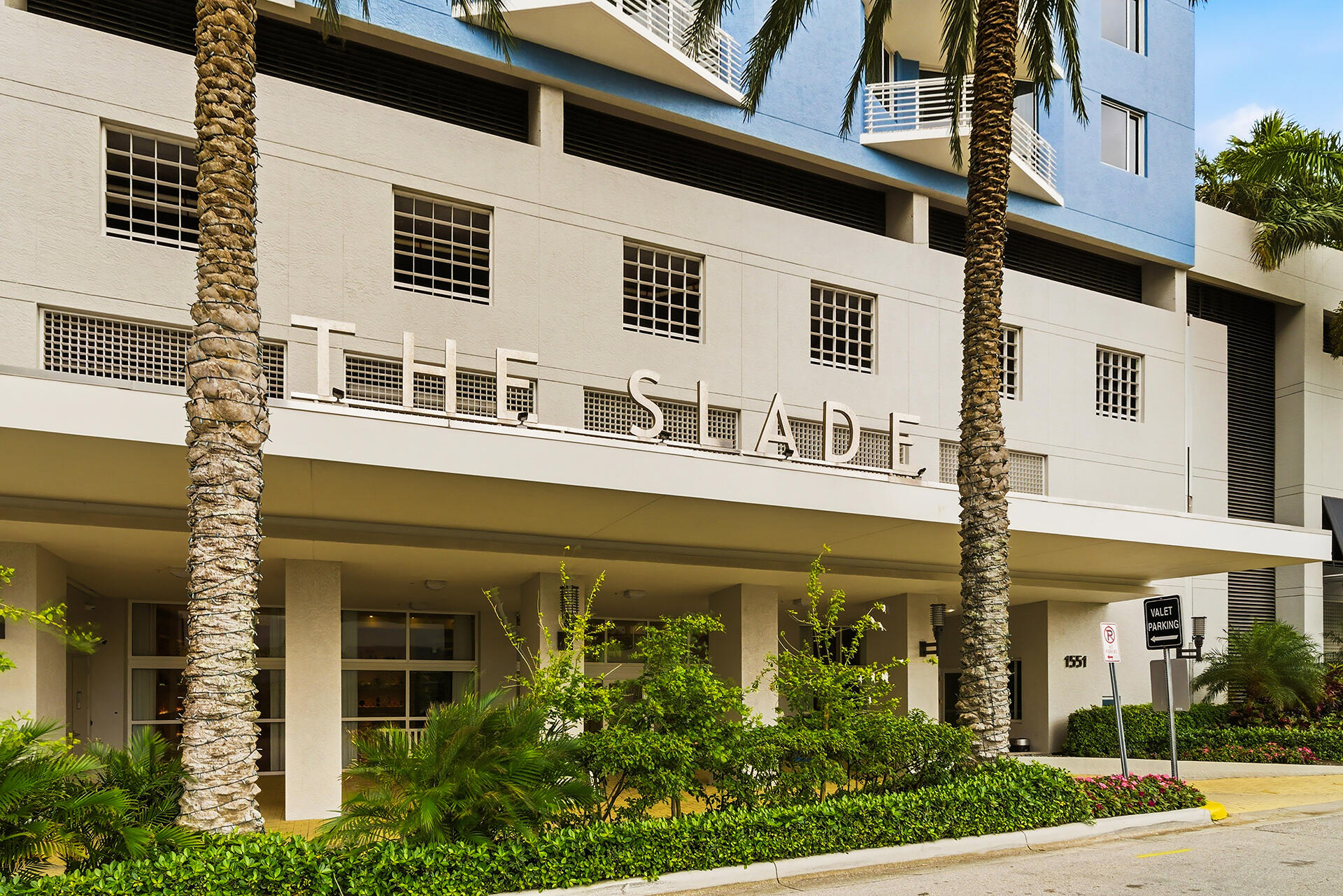 SLADE CONDO - Residential