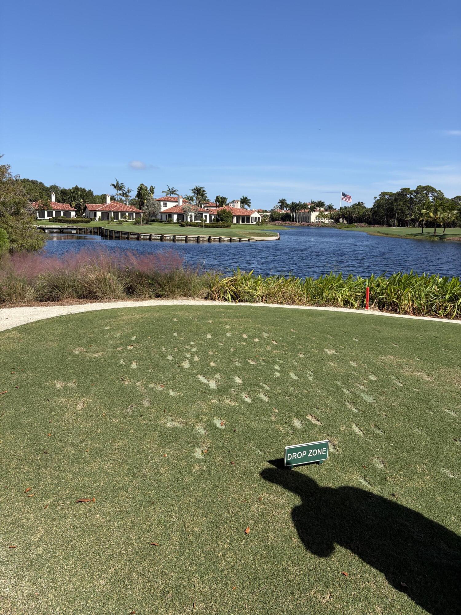 SLADE CONDO - Residential