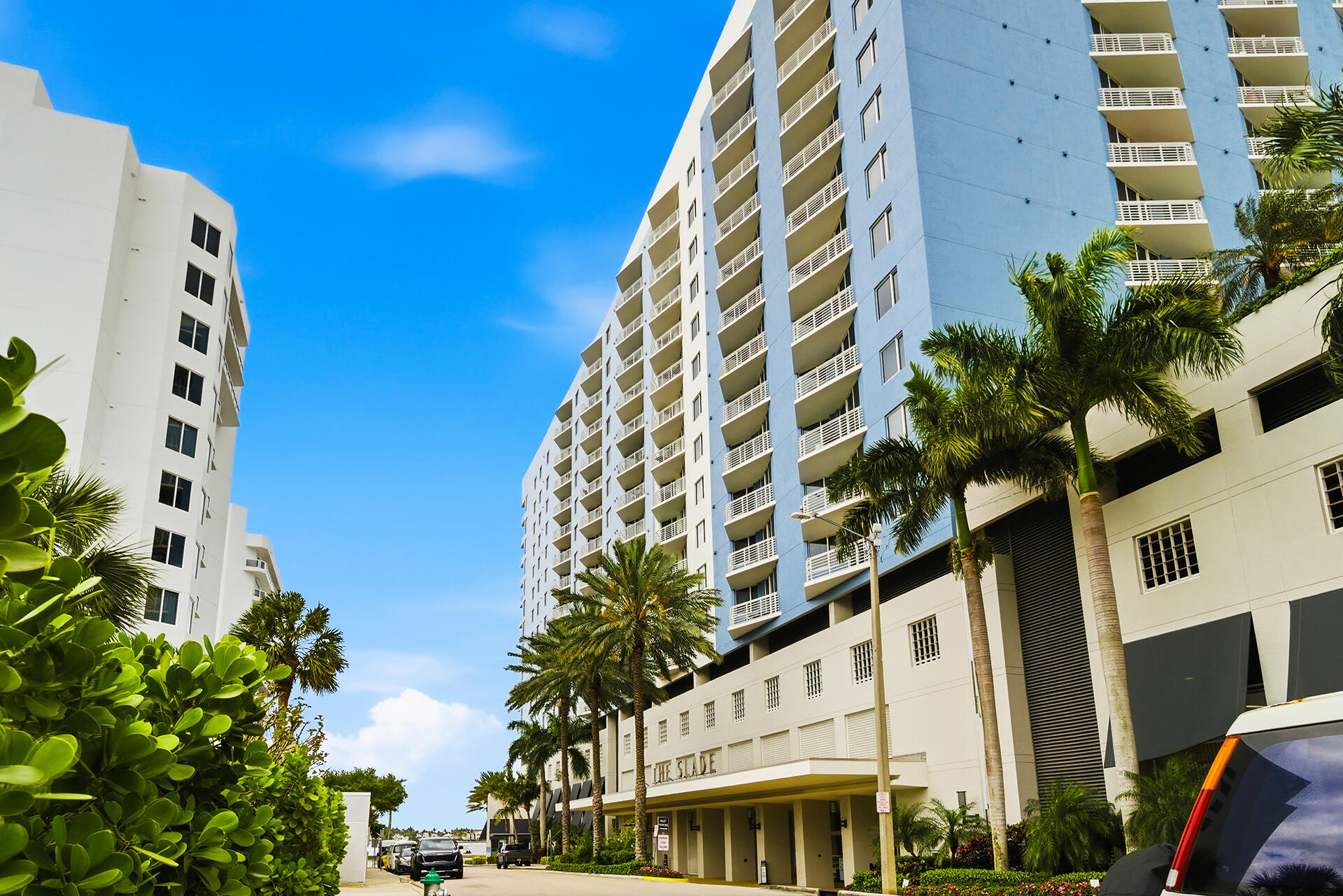 SLADE CONDO - Residential