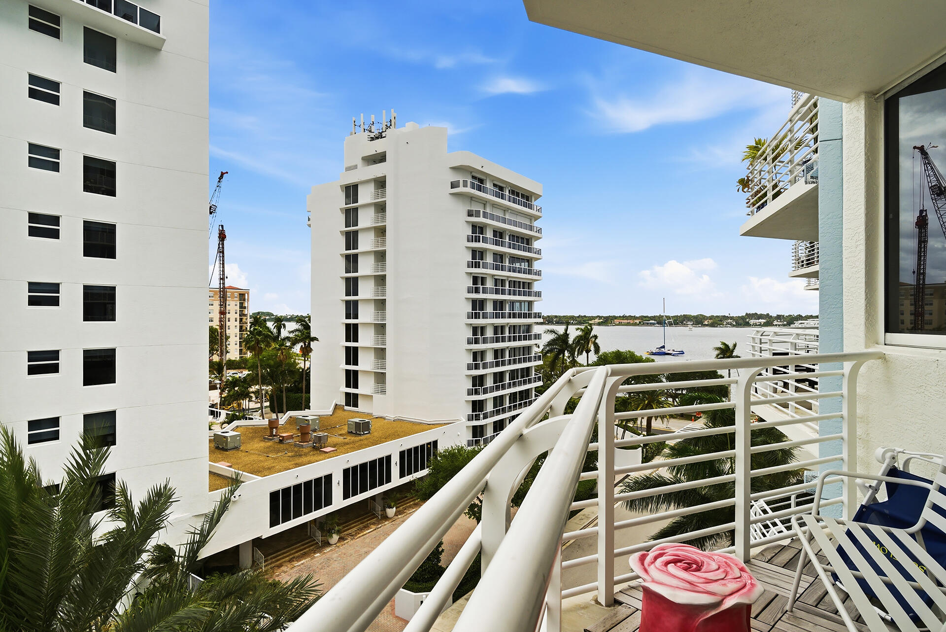 SLADE CONDO - Residential