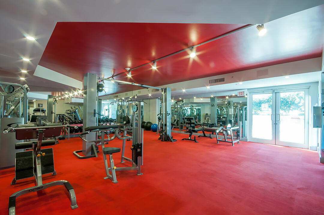 SLADE CONDO - Residential