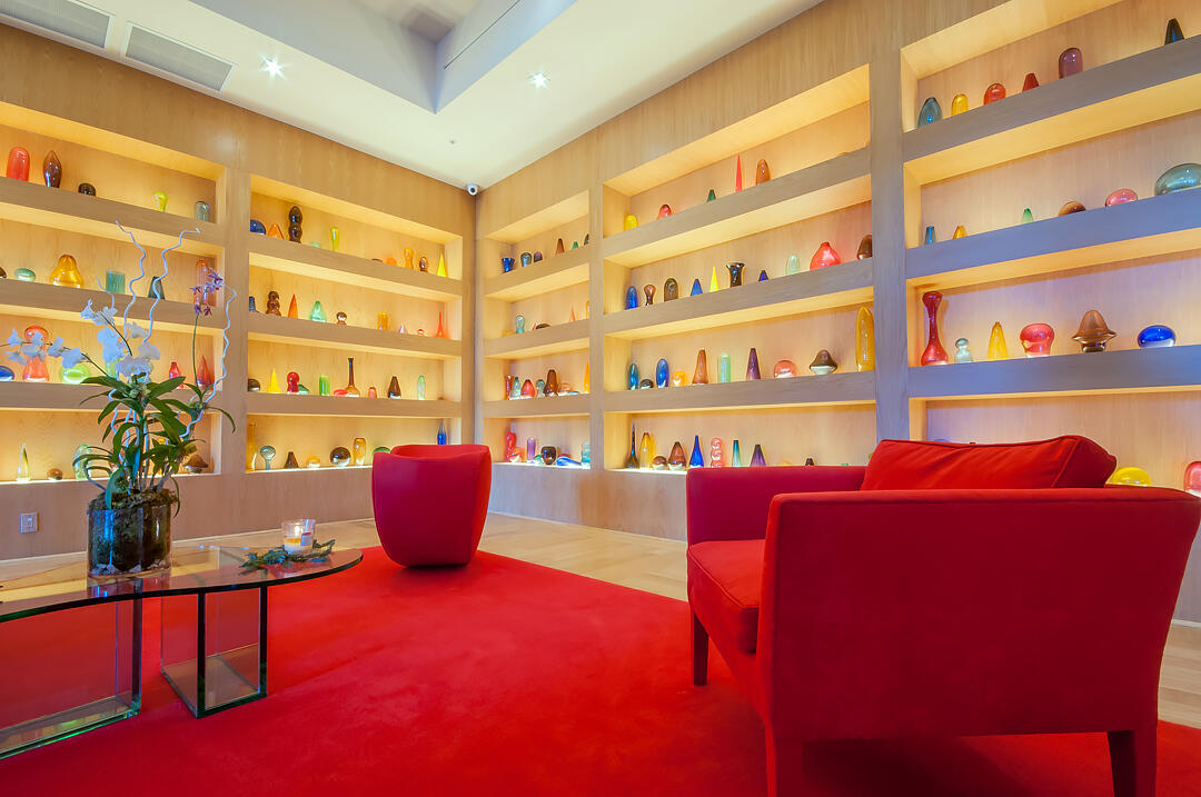 SLADE CONDO - Residential