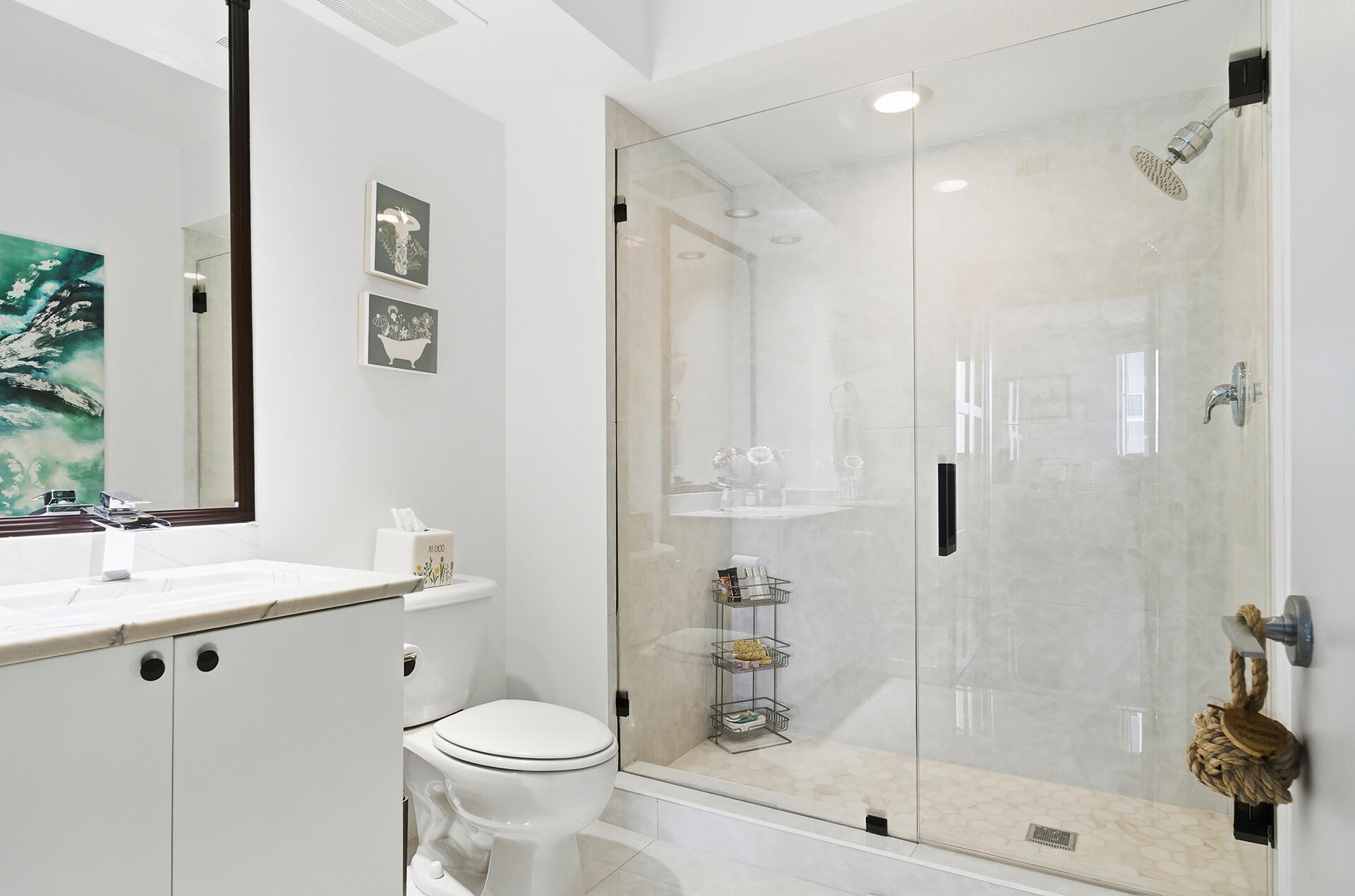 SLADE CONDO - Residential