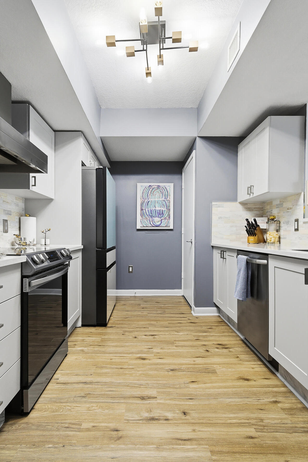 SLADE CONDO - Residential