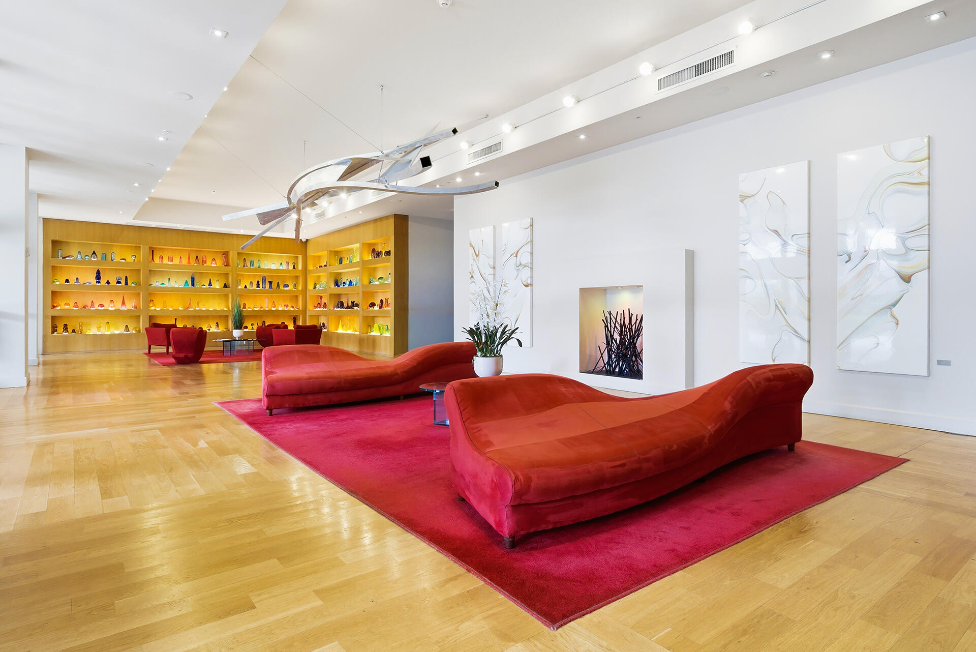 SLADE CONDO - Residential