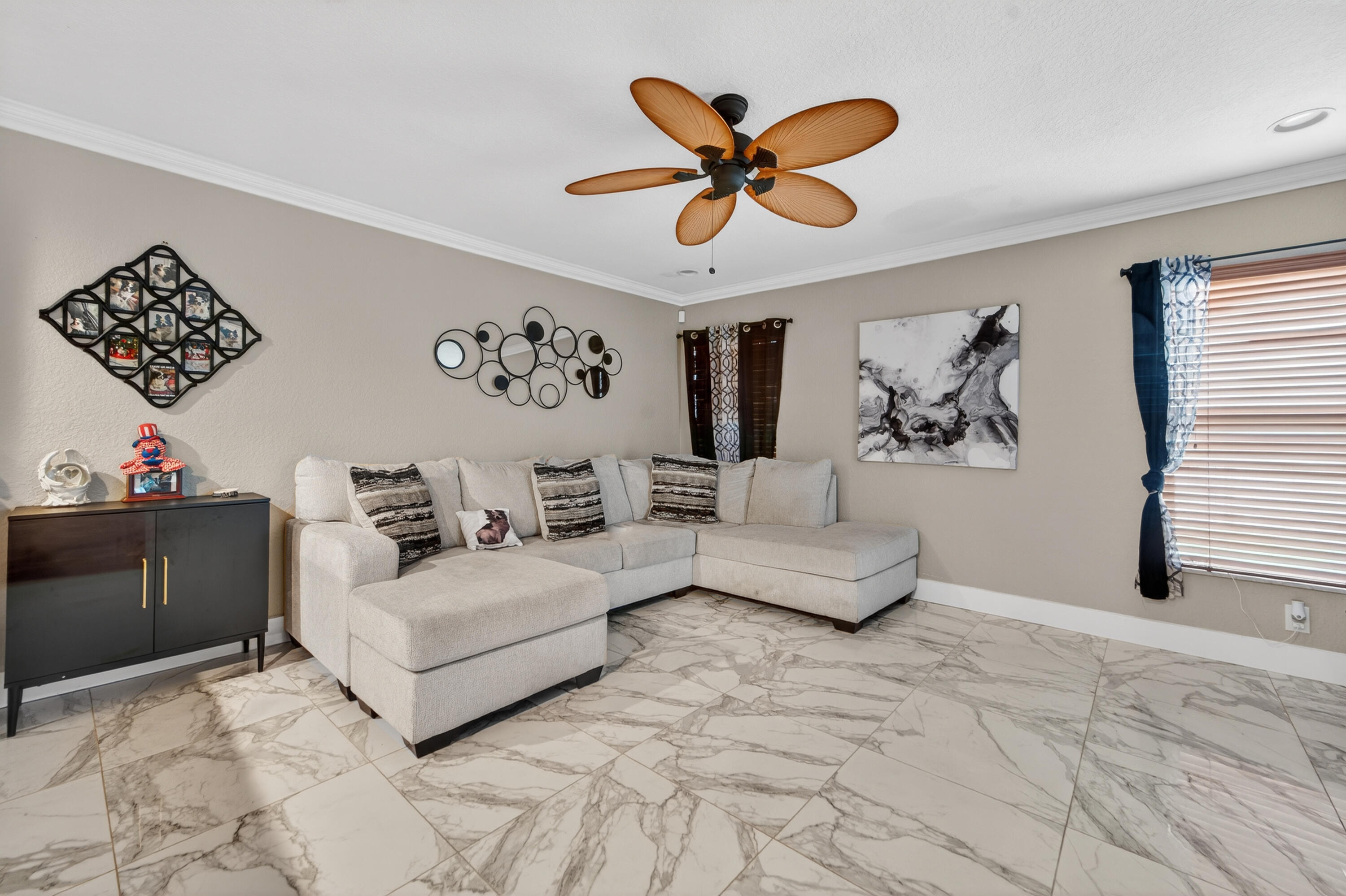 LIBERTY ISLES - Residential Lease