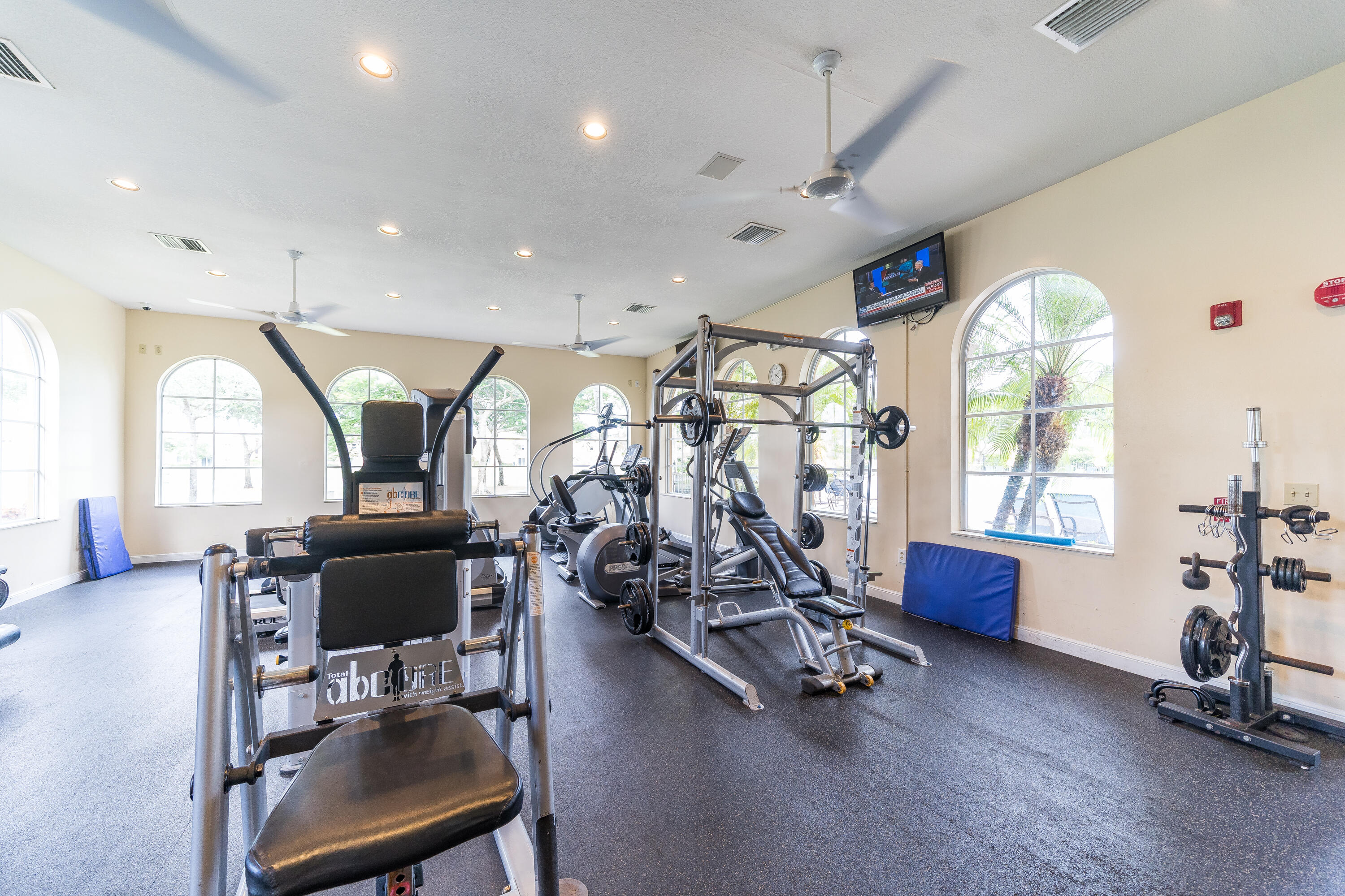 LIBERTY ISLES - Residential Lease