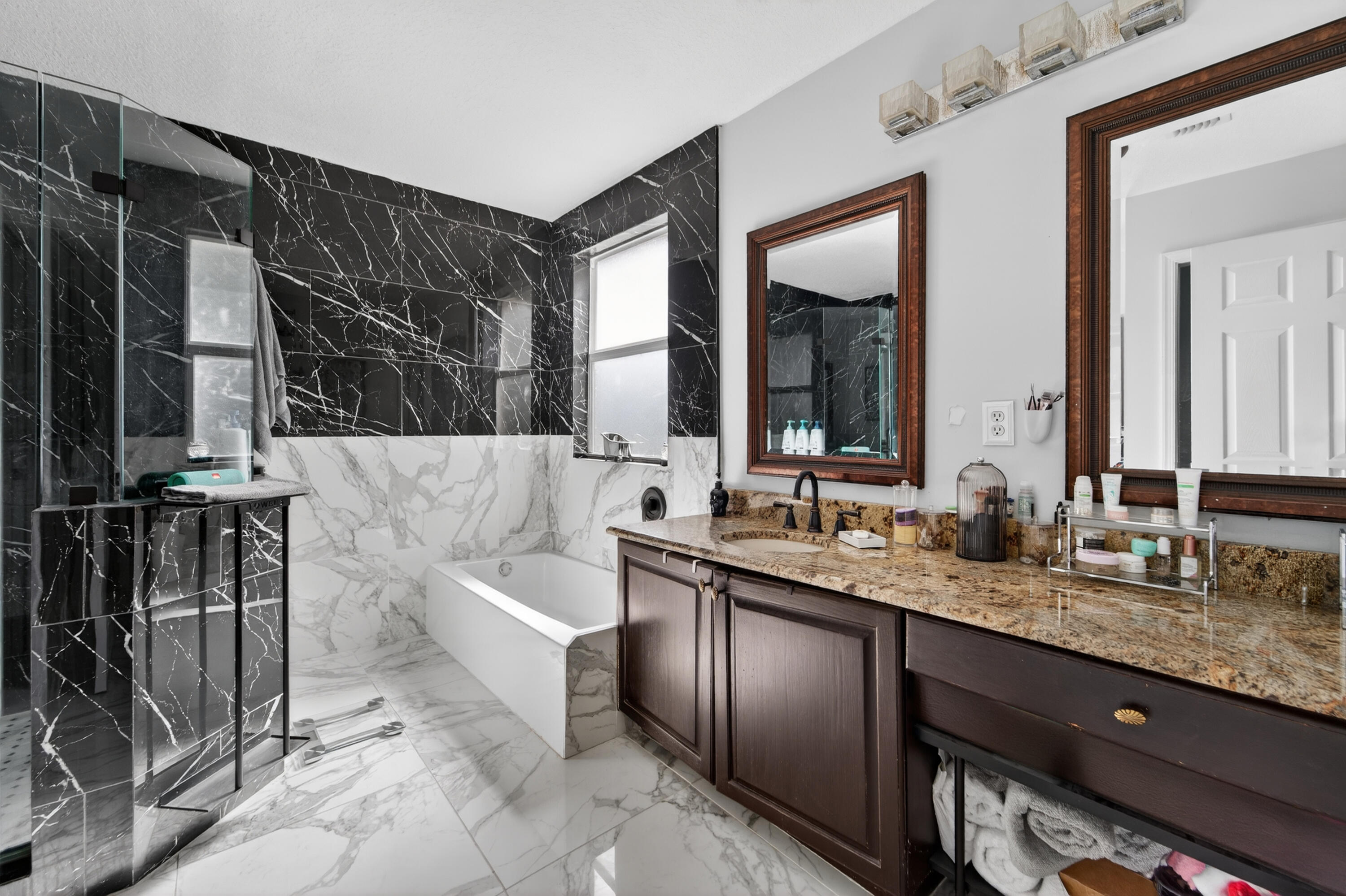 LIBERTY ISLES - Residential Lease