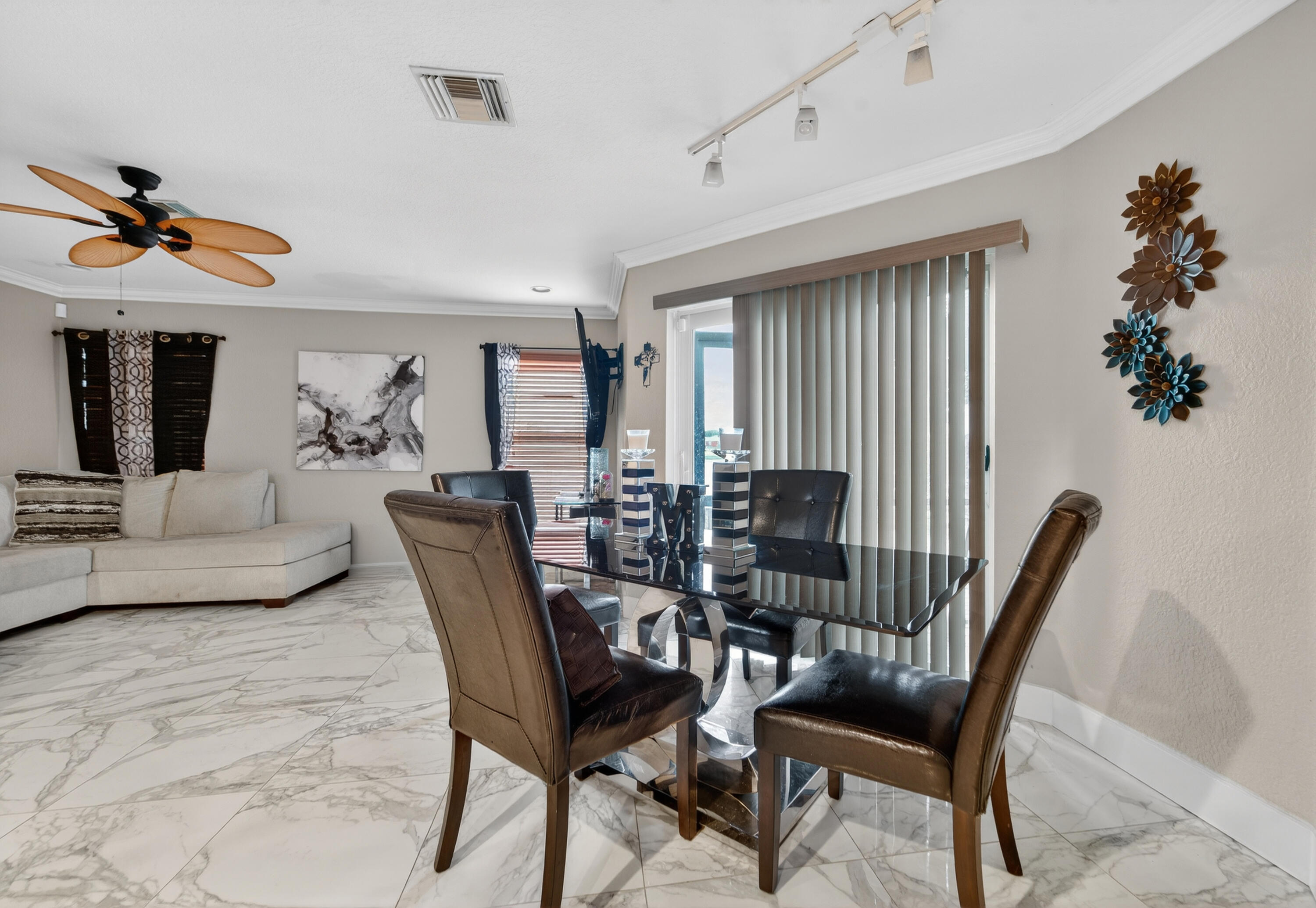 LIBERTY ISLES - Residential Lease