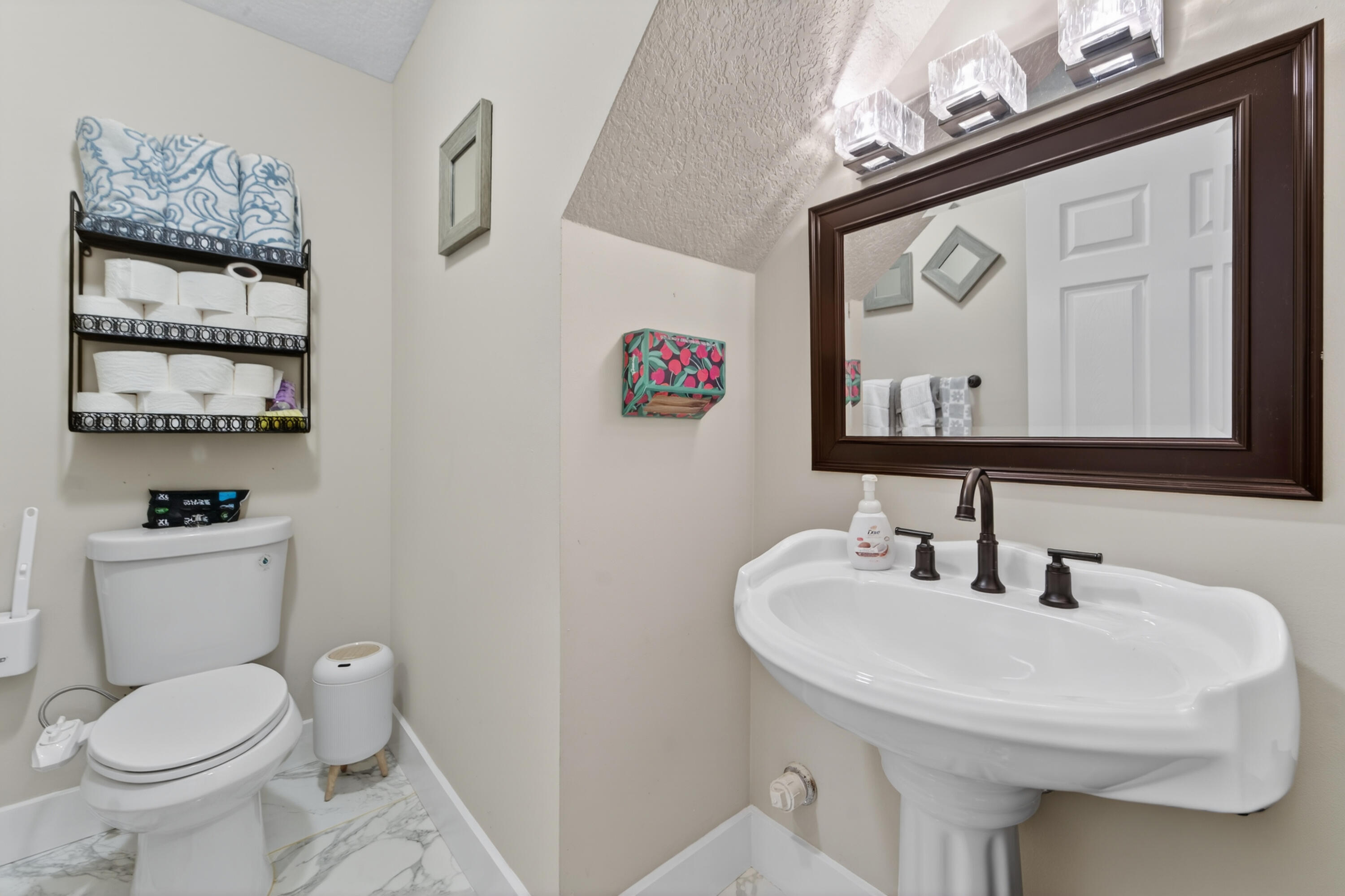 LIBERTY ISLES - Residential Lease