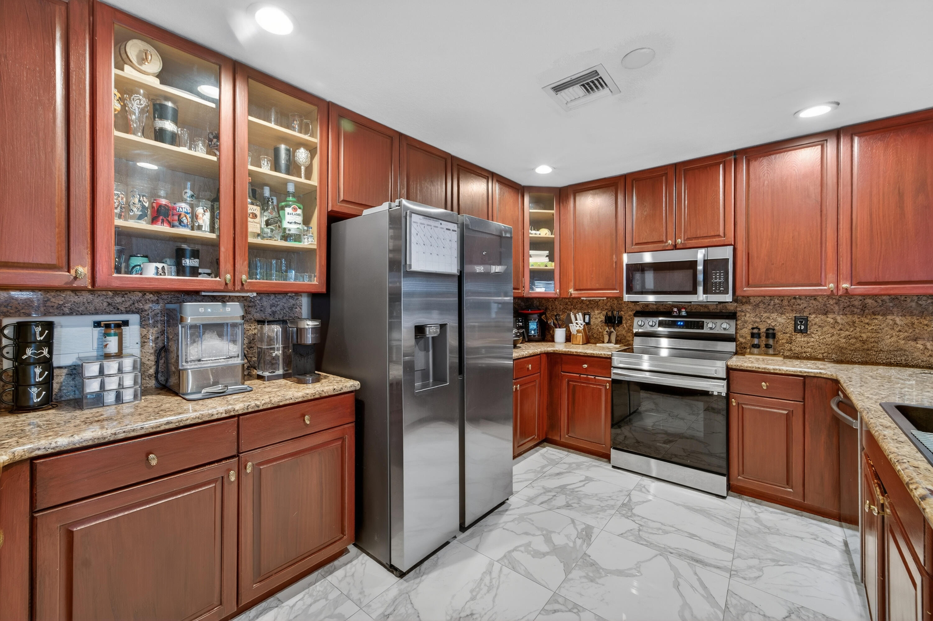 LIBERTY ISLES - Residential Lease