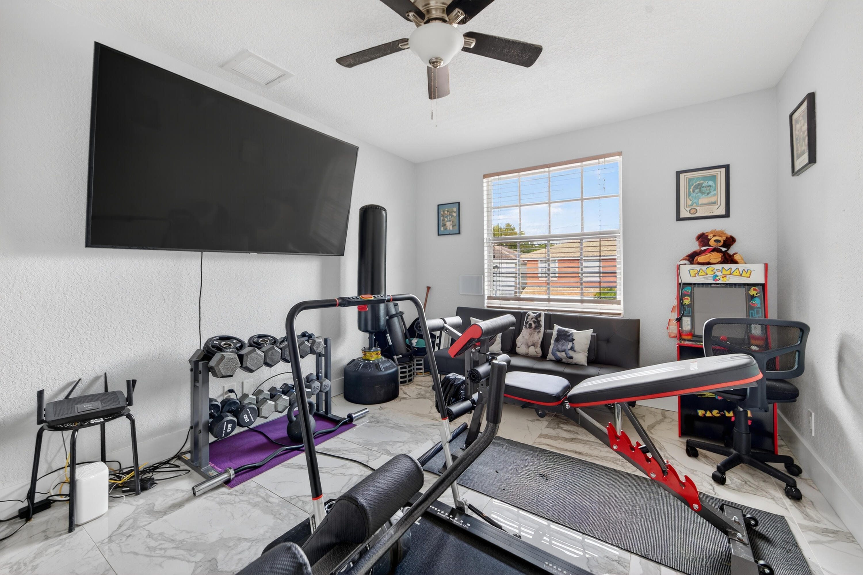 LIBERTY ISLES - Residential Lease