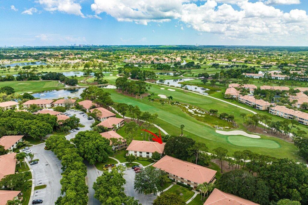 Photo of 160 Brackenwood Road, Palm Beach Gardens, FL 33418 (MLS # R10923787)