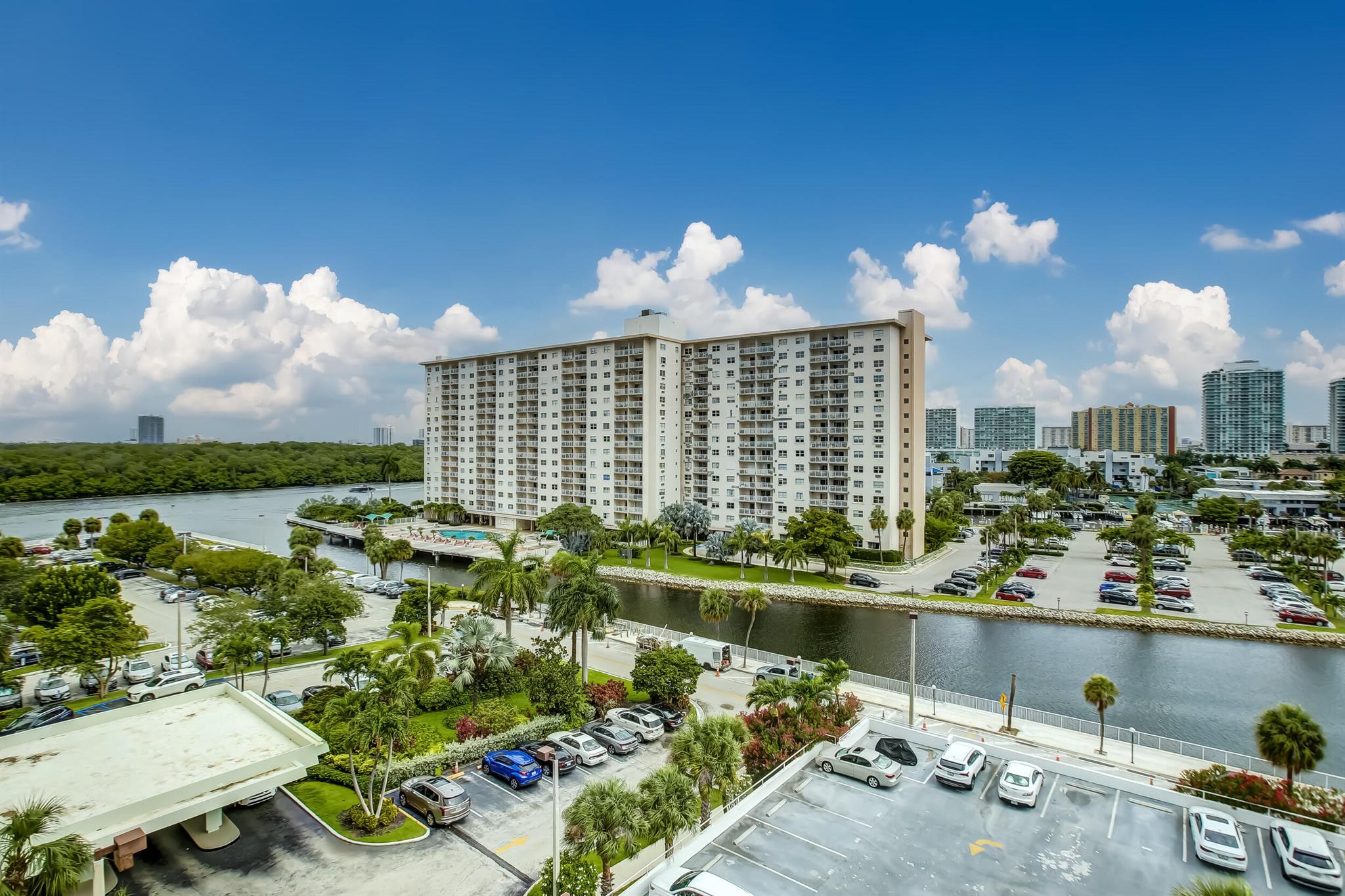 ARLEN HOUSE WEST CONDO - Residential Lease