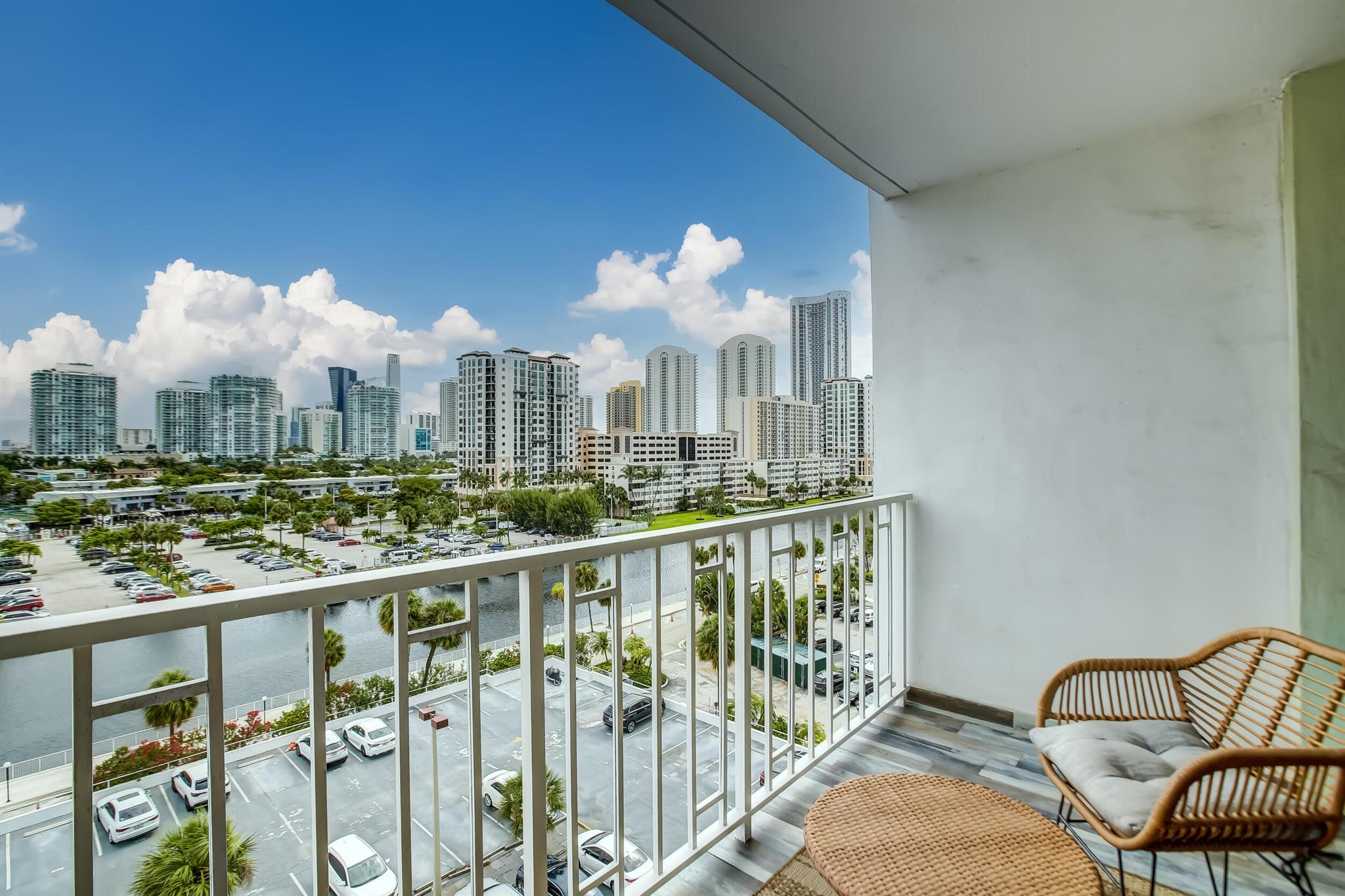ARLEN HOUSE WEST CONDO - Residential Lease