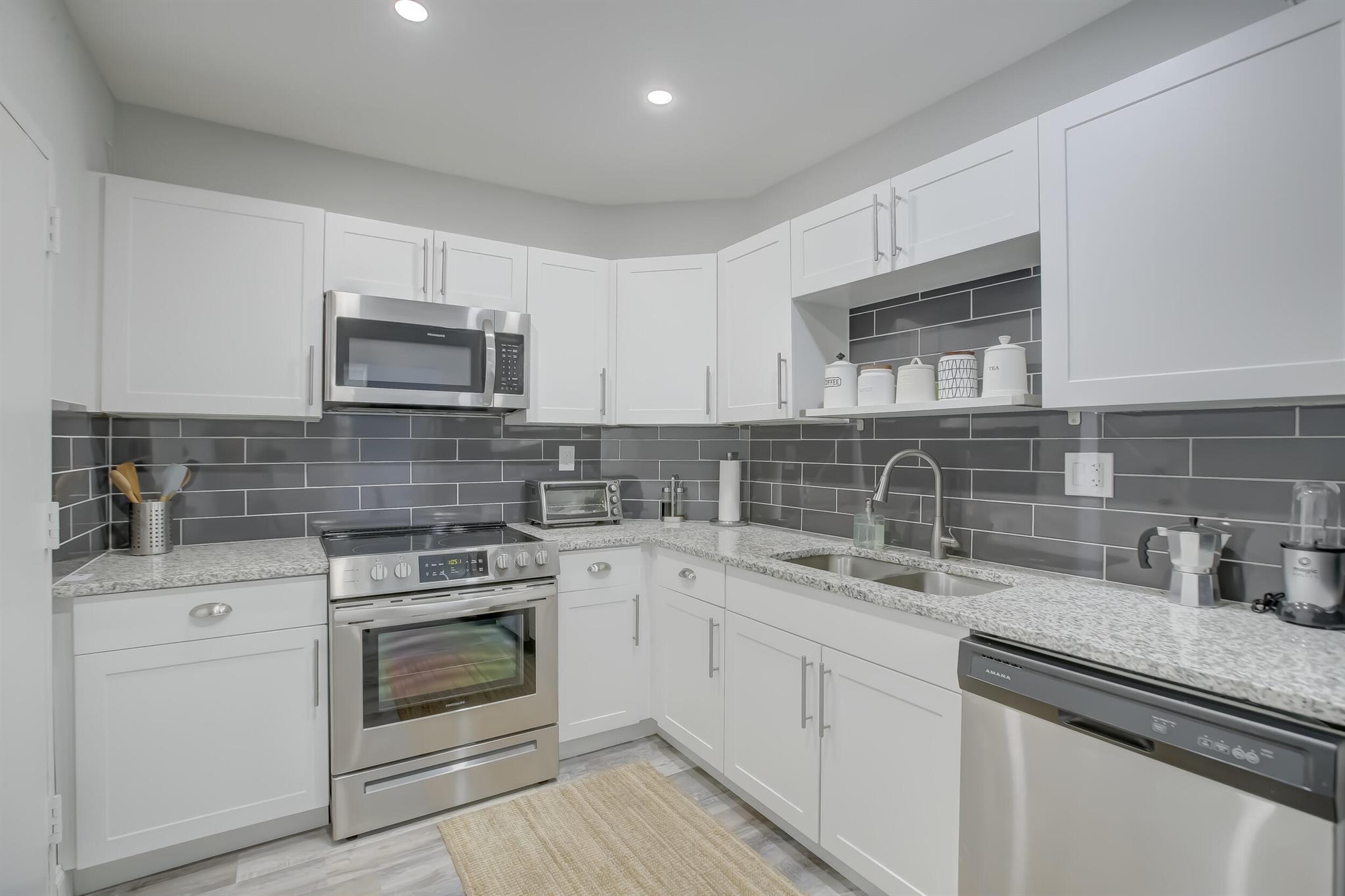 ARLEN HOUSE WEST CONDO - Residential Lease