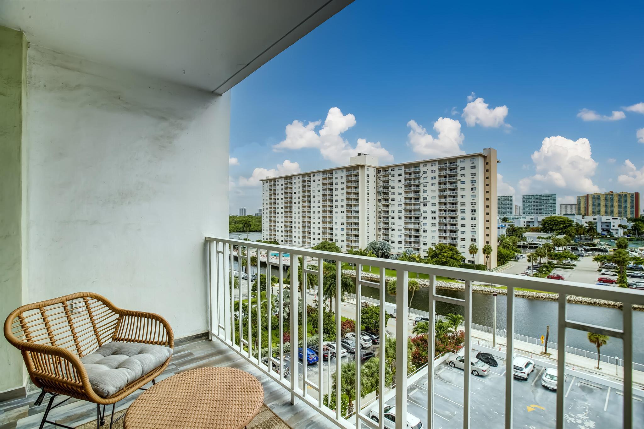 ARLEN HOUSE WEST CONDO - Residential Lease