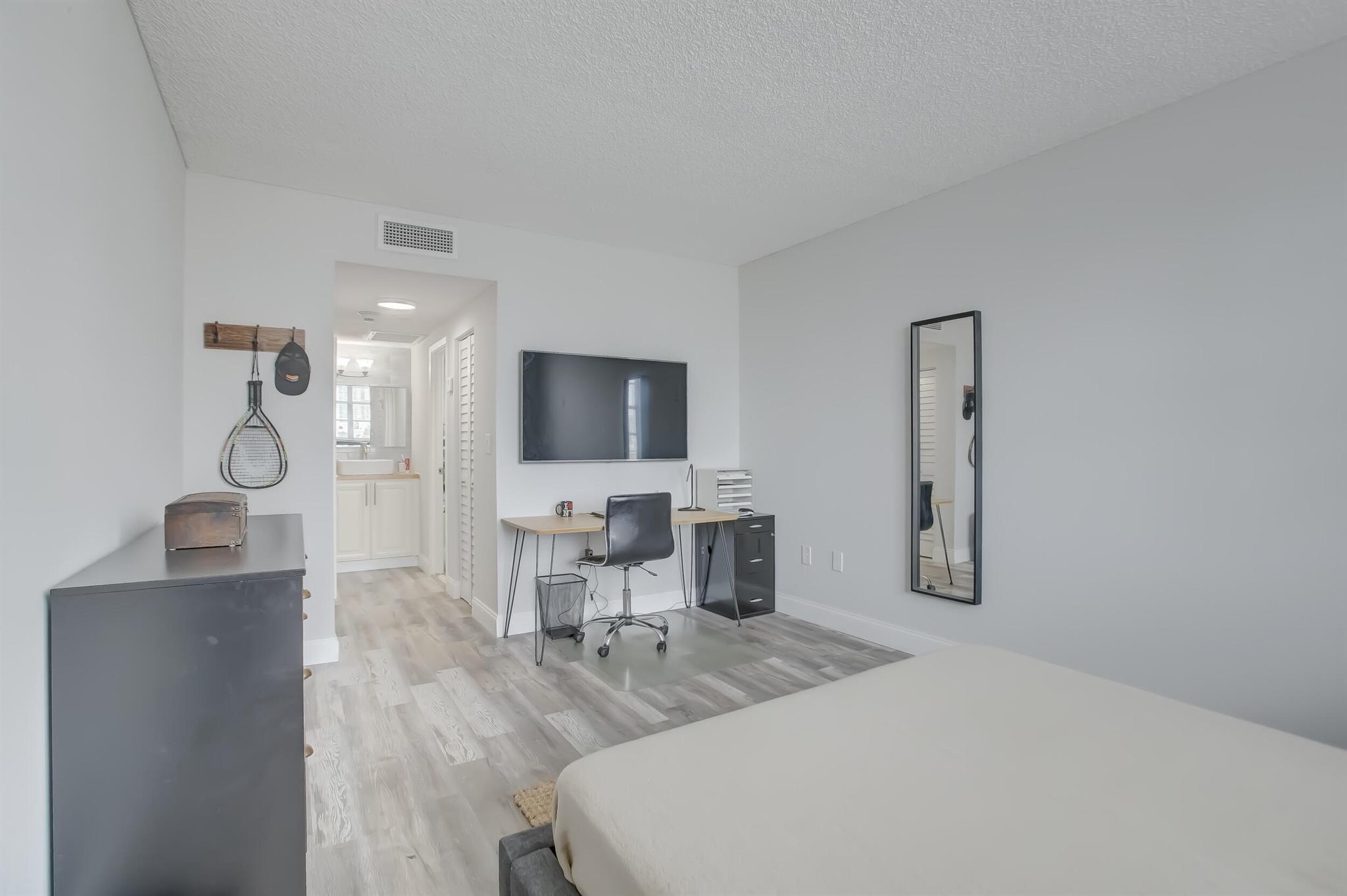ARLEN HOUSE WEST CONDO - Residential Lease