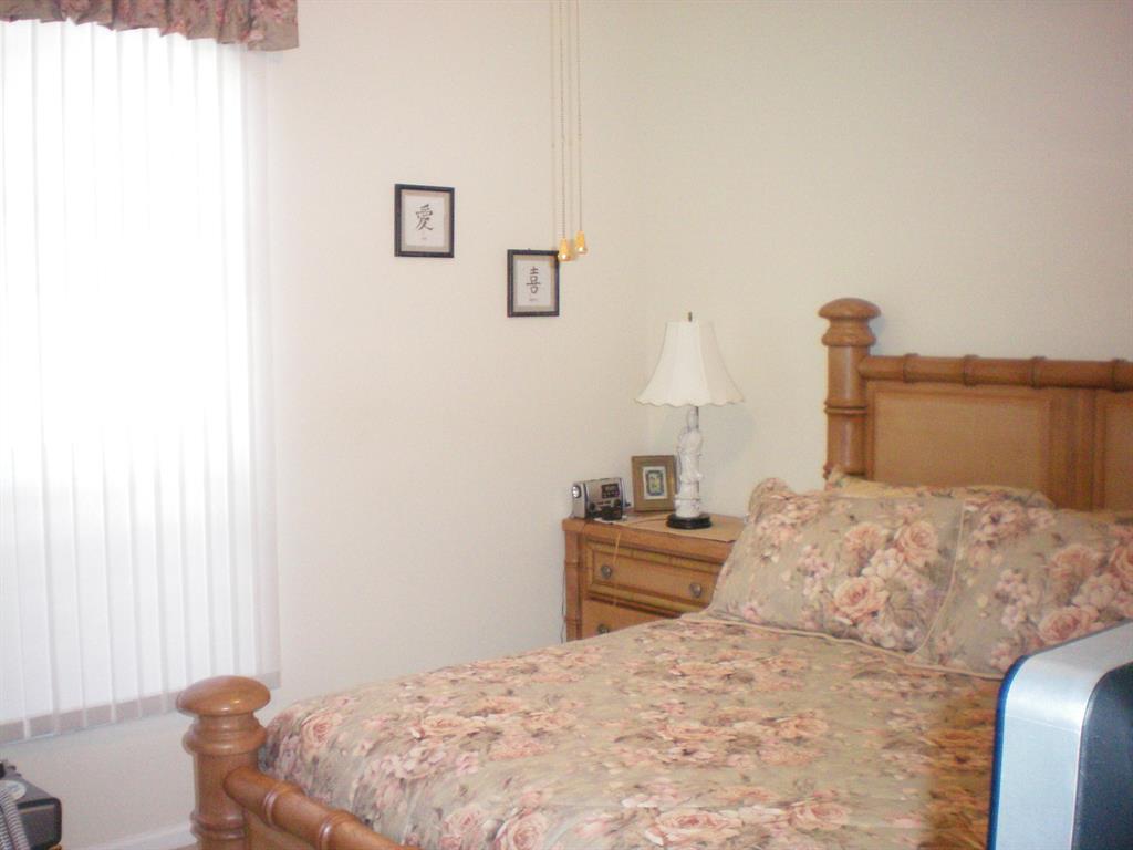 PALM ISLES WEST - Residential