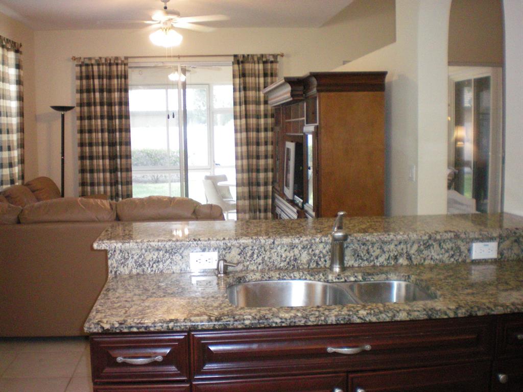 PALM ISLES WEST - Residential