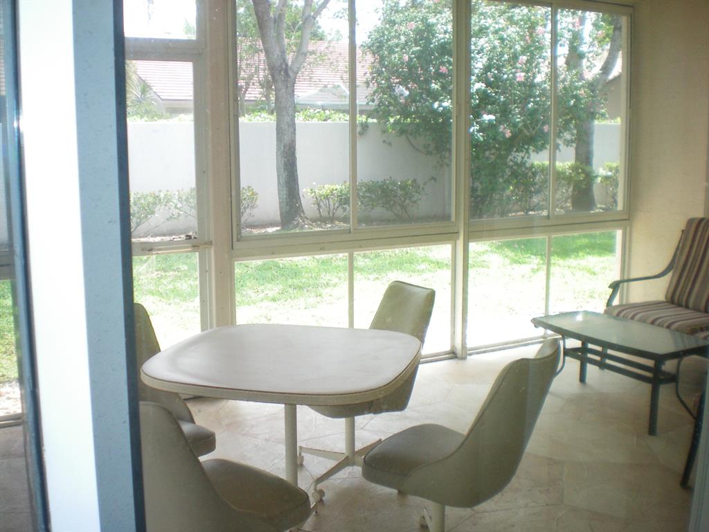 PALM ISLES WEST - Residential