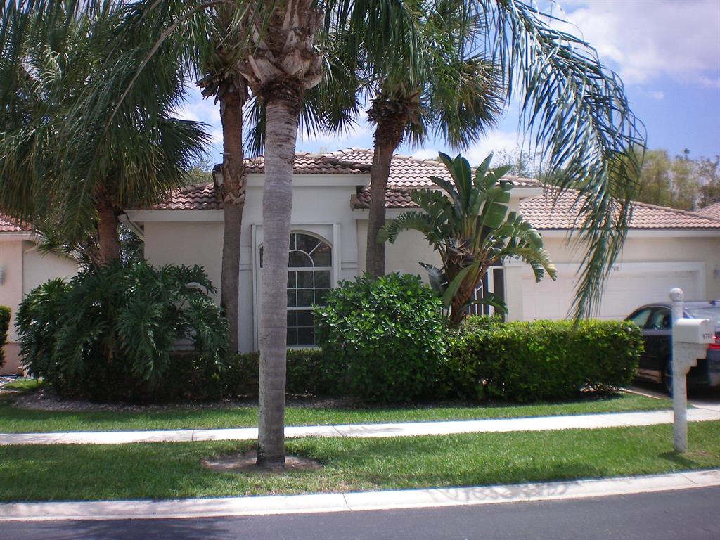 PALM ISLES WEST - Residential