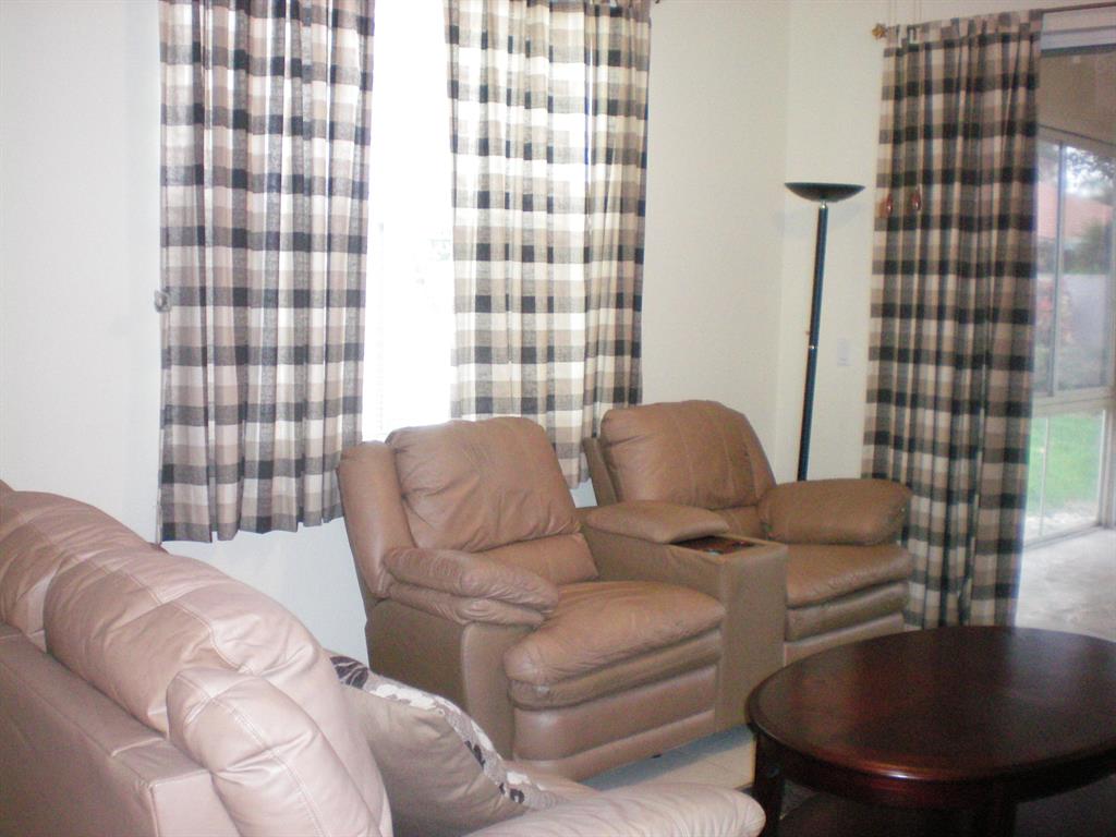 PALM ISLES WEST - Residential