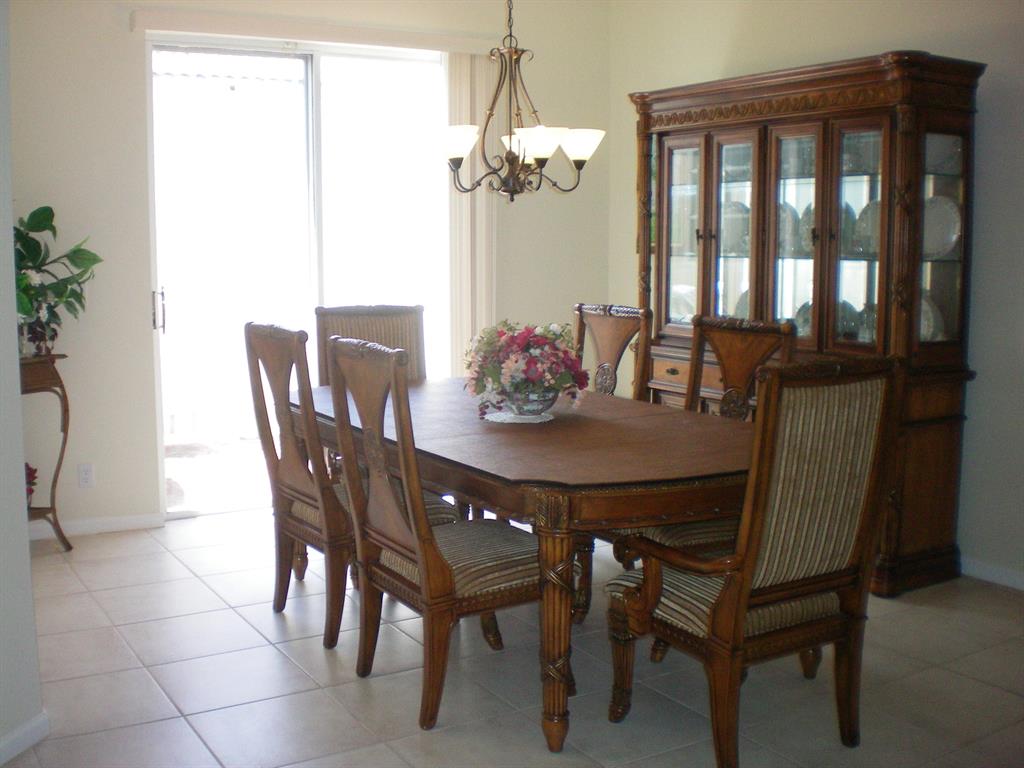 PALM ISLES WEST - Residential