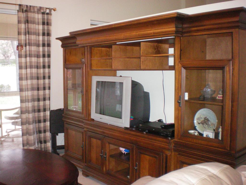 PALM ISLES WEST - Residential