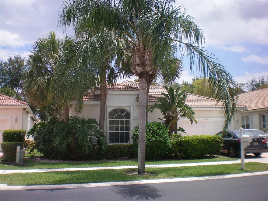 Very Large and Spacious Single Family Home with High Ceilings. Accordian Hurricane Shutters plus film on windows. A/C has been replaced Trane. Formal Dining Room with side Atrium. Eat In Kitchen also. Granite Countertops and upgraded cabinets. Laundry Room off kitchen. Large Screened In Roofed Lanai. Very easy to decorate! This is a must see. All located in the Community of Palm Isles with its fabulous Clubhouse. Over 50,000 sq. ft. of amenities including Exercise (new state of the art building coming soon) sauna, whirlpool, Billiards, Pickle Ball, 8 Har-Tru Tennis Courts, 600 Seat Theatre of Performing Arts, Indoor and Outdoor Pools, Even a Cafe for Breakfast and Lunch! This is the place to be!