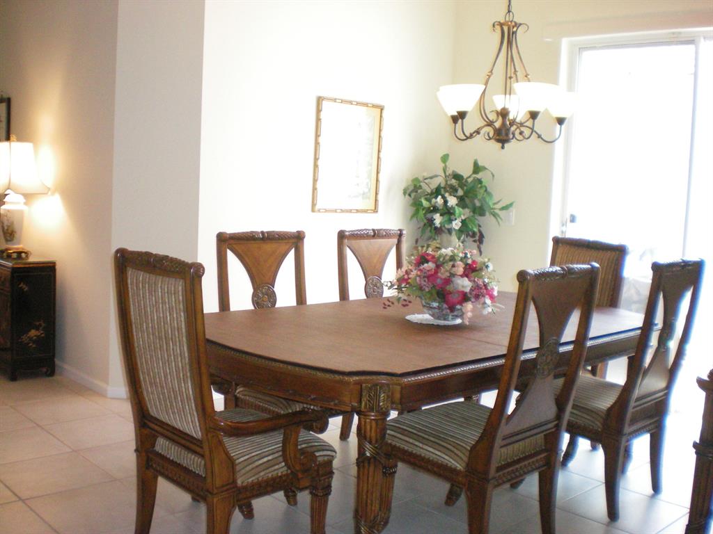 PALM ISLES WEST - Residential