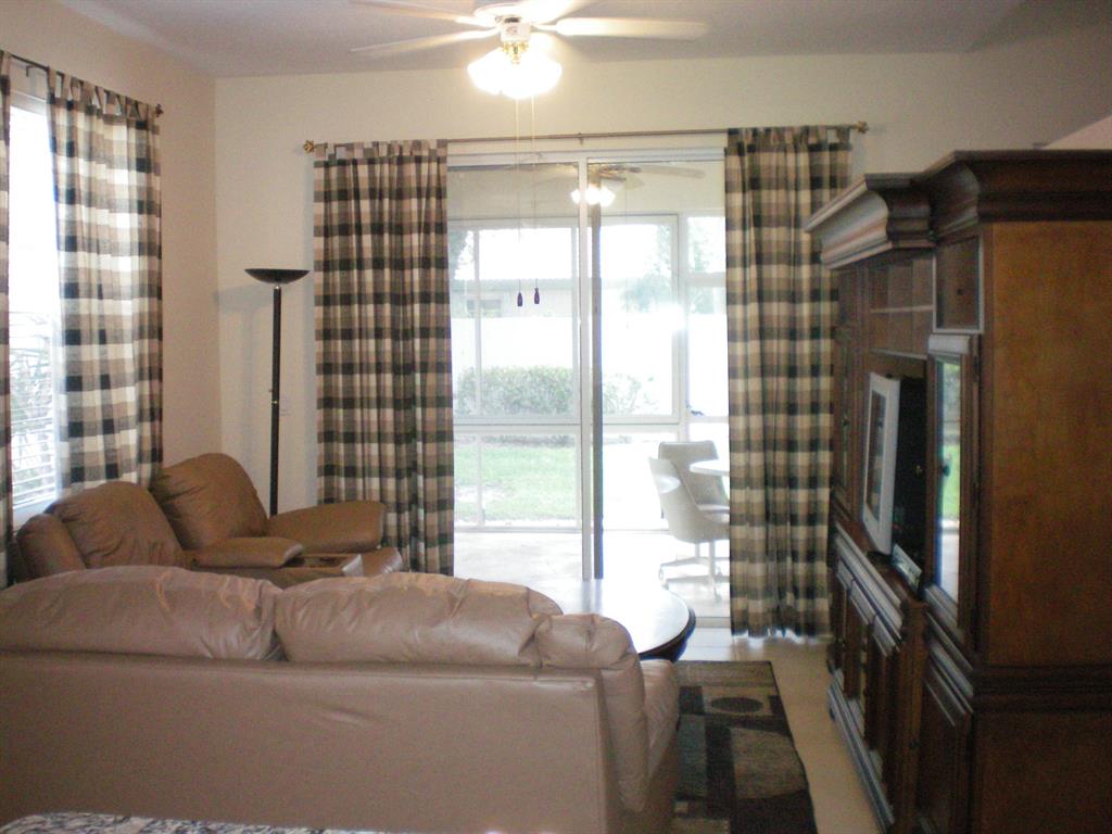 PALM ISLES WEST - Residential