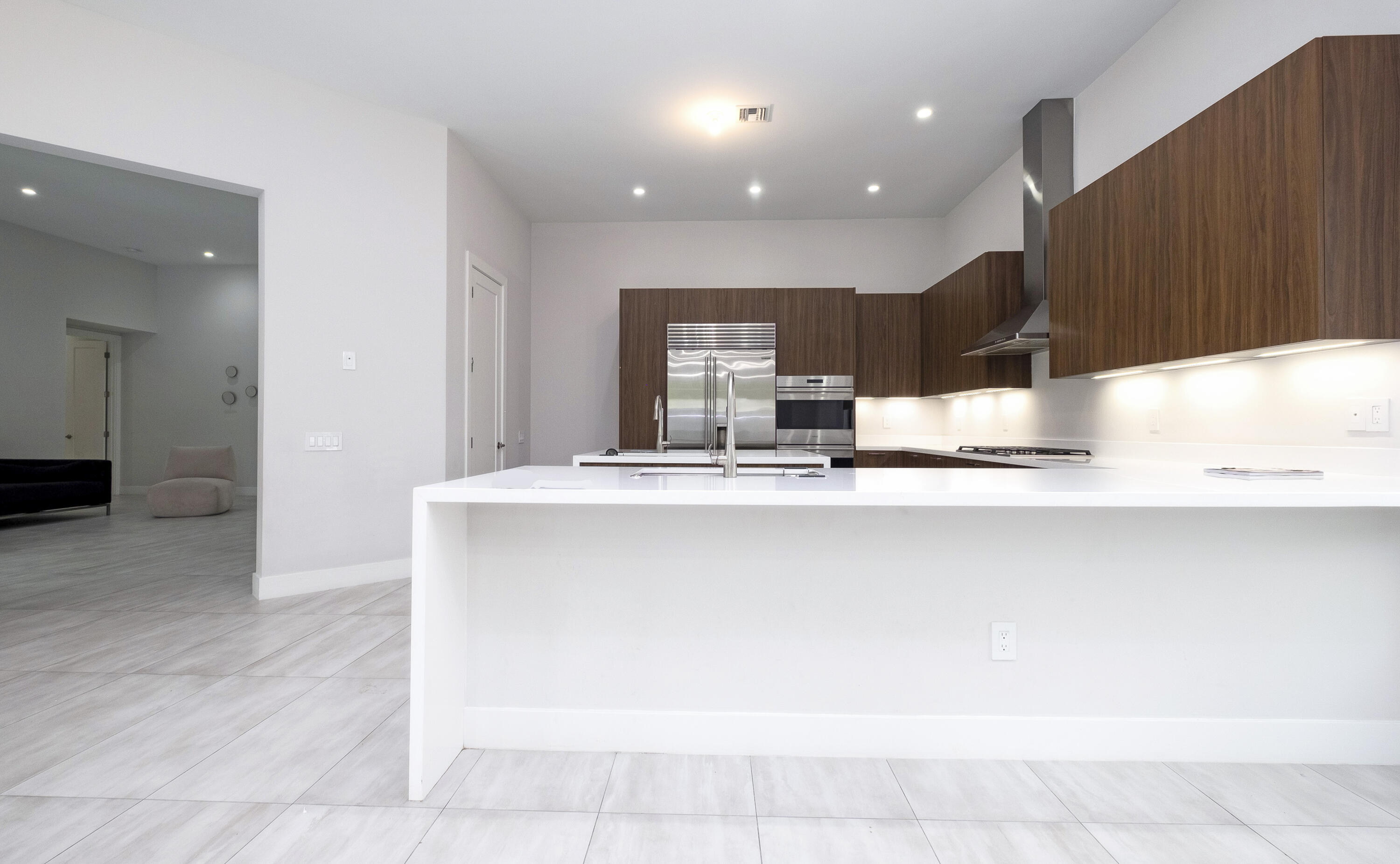 PRESERVE AT EMERALD HILLS - Residential Lease